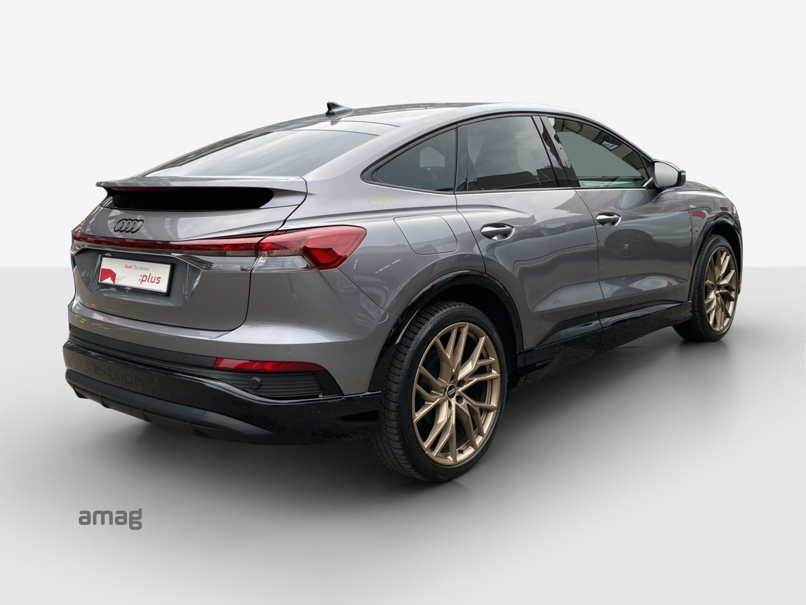 AUDI Q4 Sportback e-tron 50 quattro-image-4