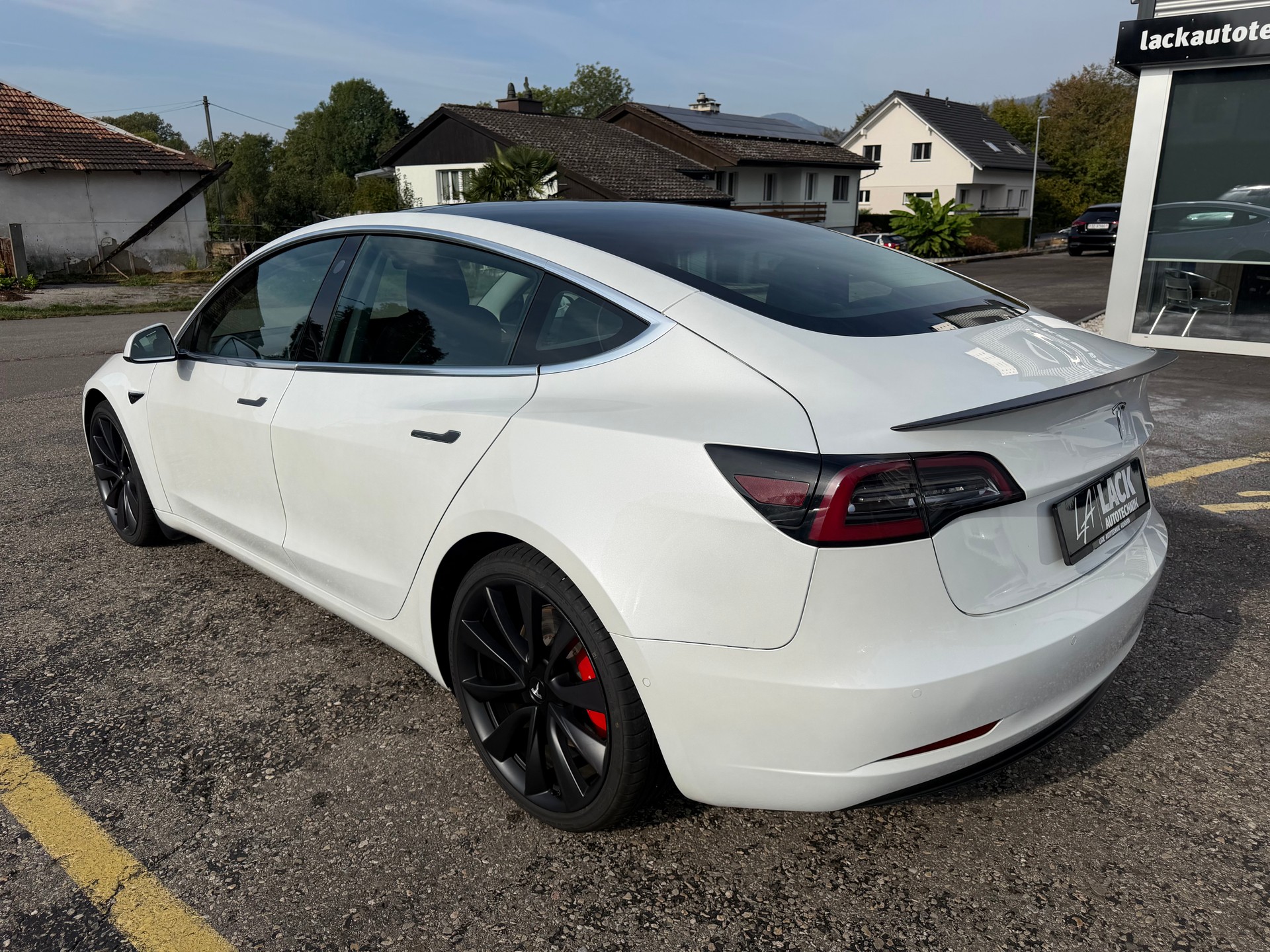 TESLA Model 3 Performance Dual Motor AWD-image-8
