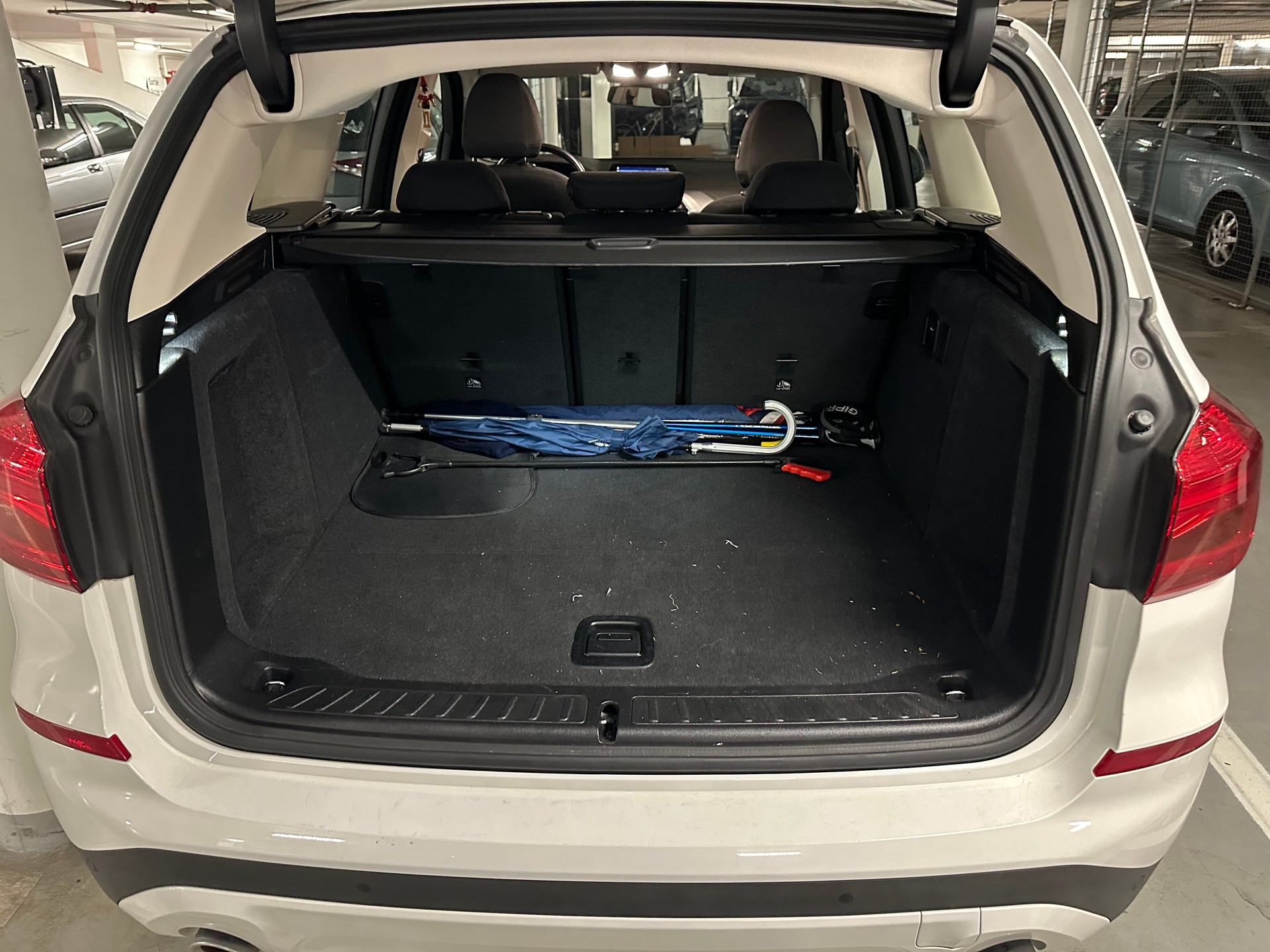 BMW 20i xDrive-image-5