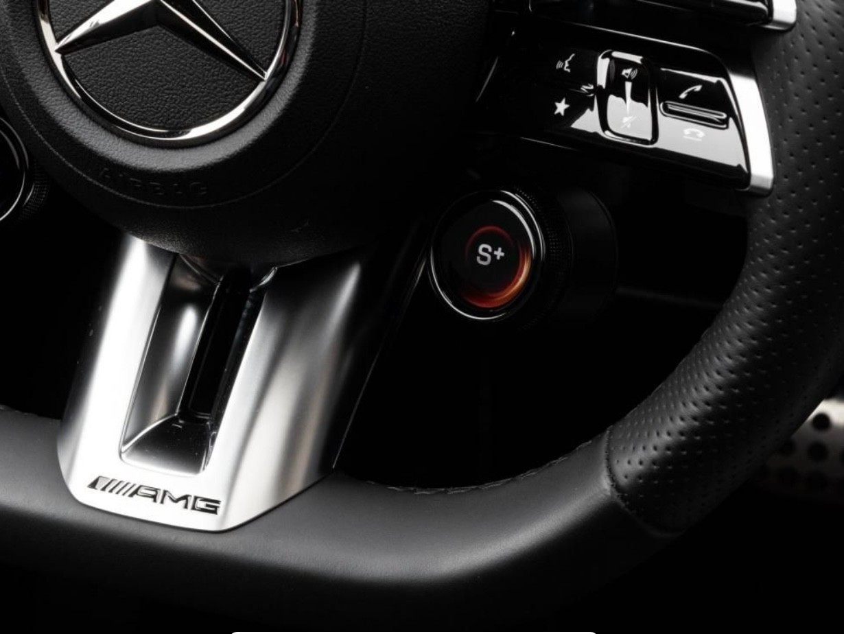 MERCEDES-BENZ GLA AMG 35 4Matic 8G-DCT-image-9
