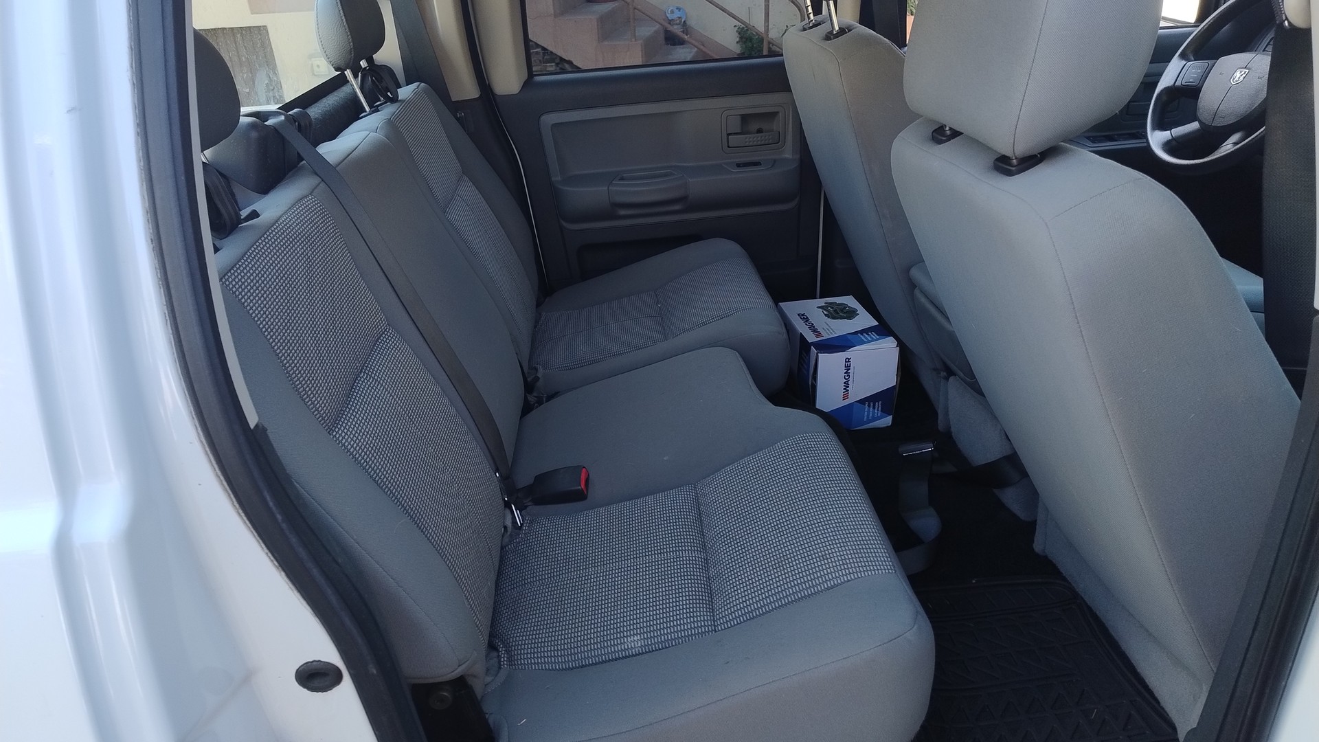 DODGE Dakota-image-4