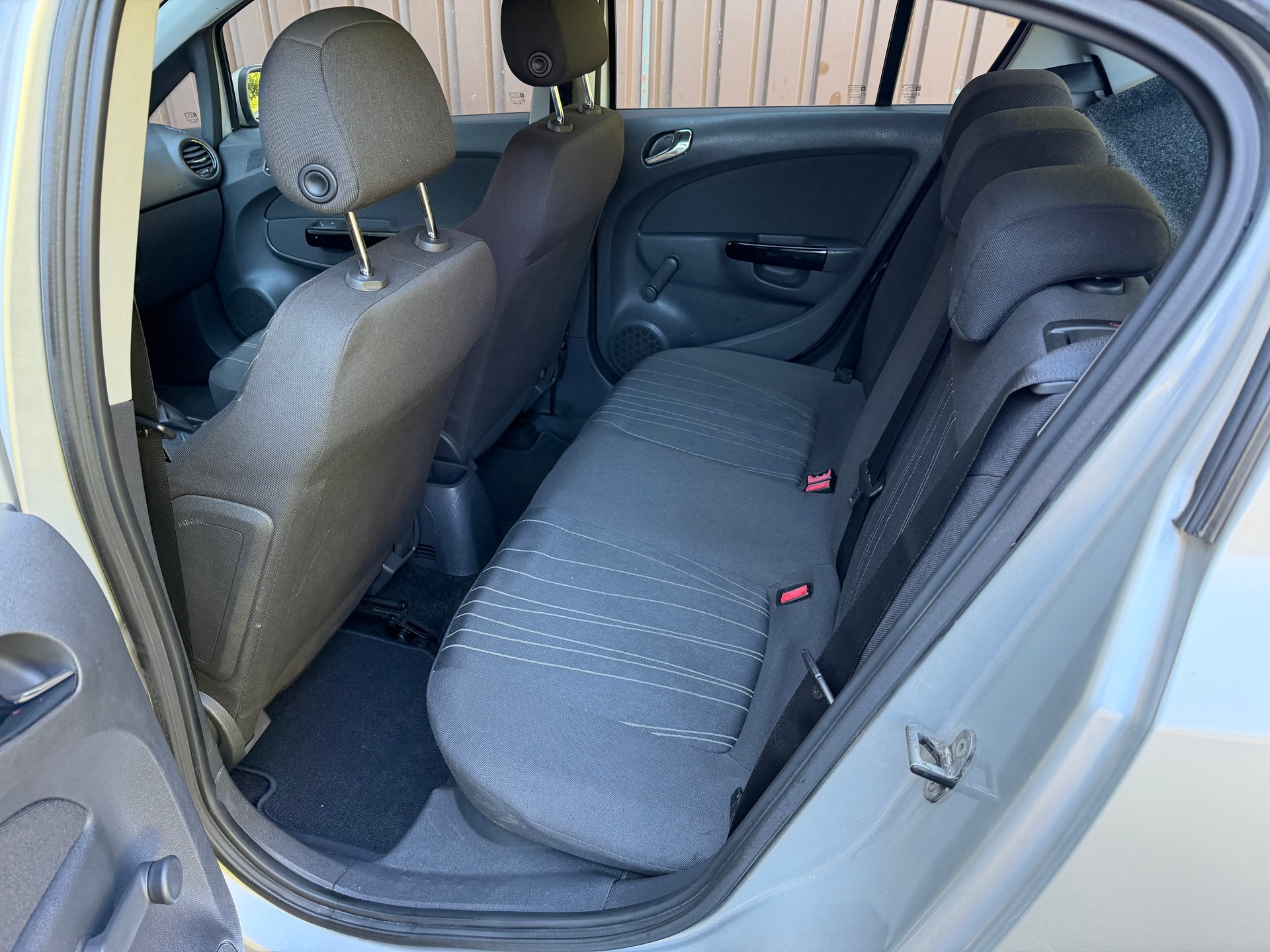 OPEL Corsa 1.4 TP Enjoy-image-4