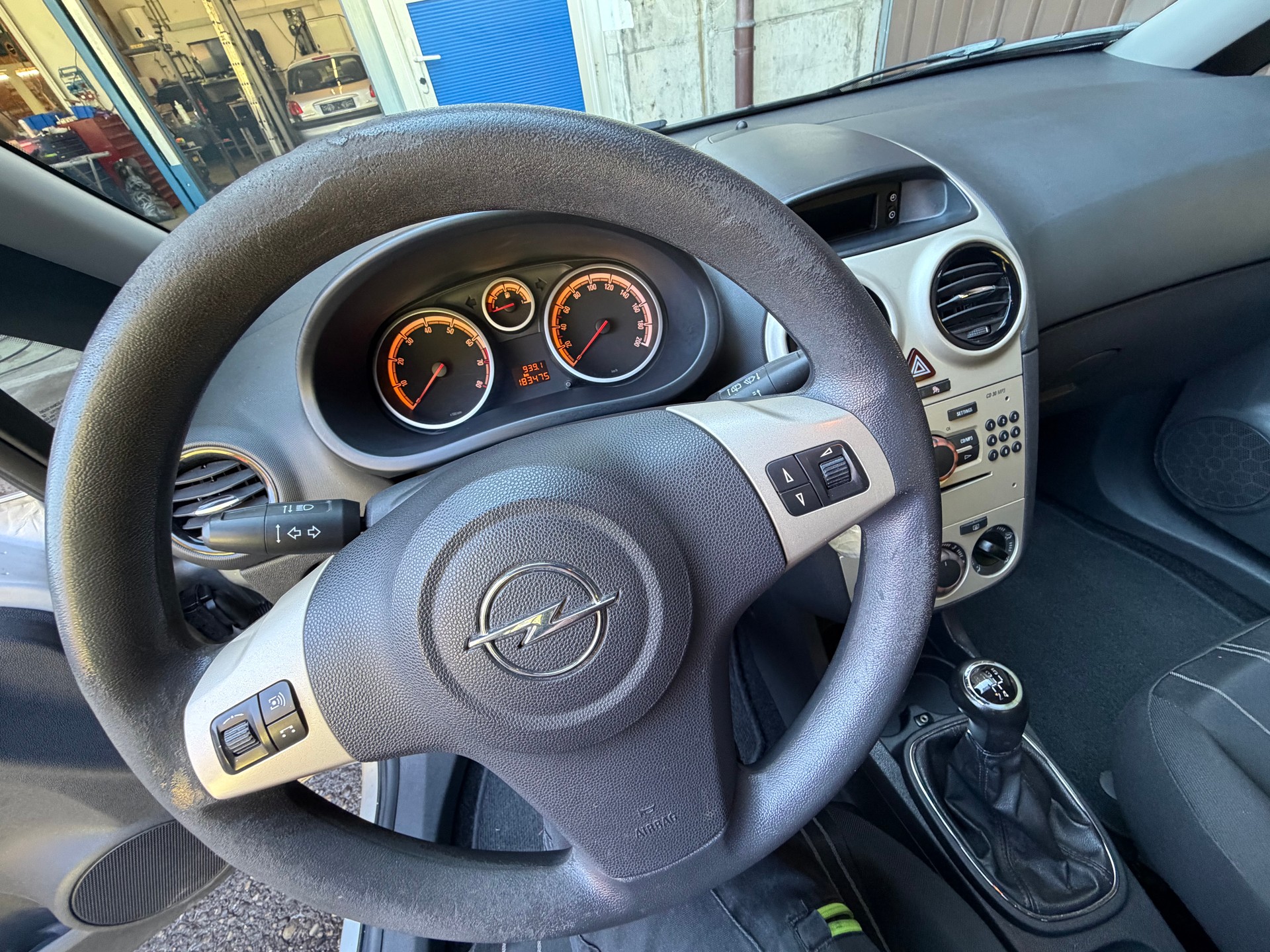 OPEL Corsa 1.4 TP Enjoy-image-6