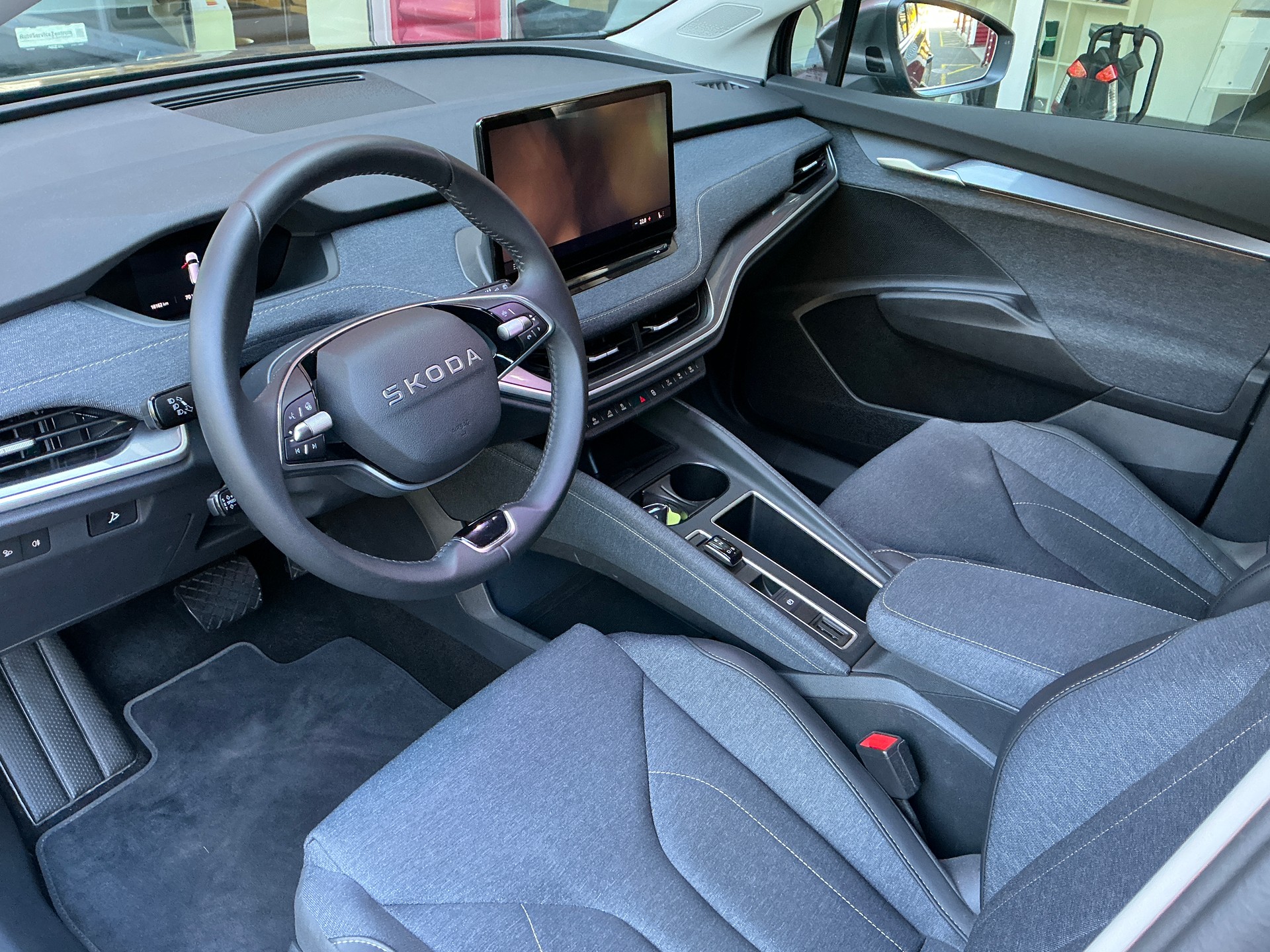 SKODA Elroq 85 4x2-image-8