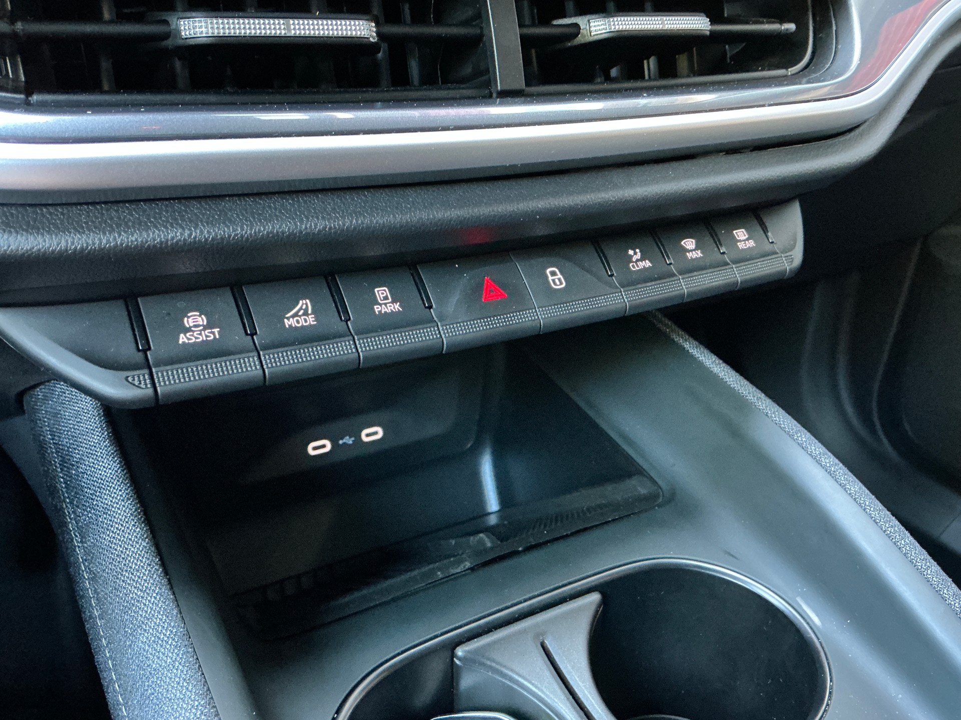 SKODA Elroq 85 4x2-image-12