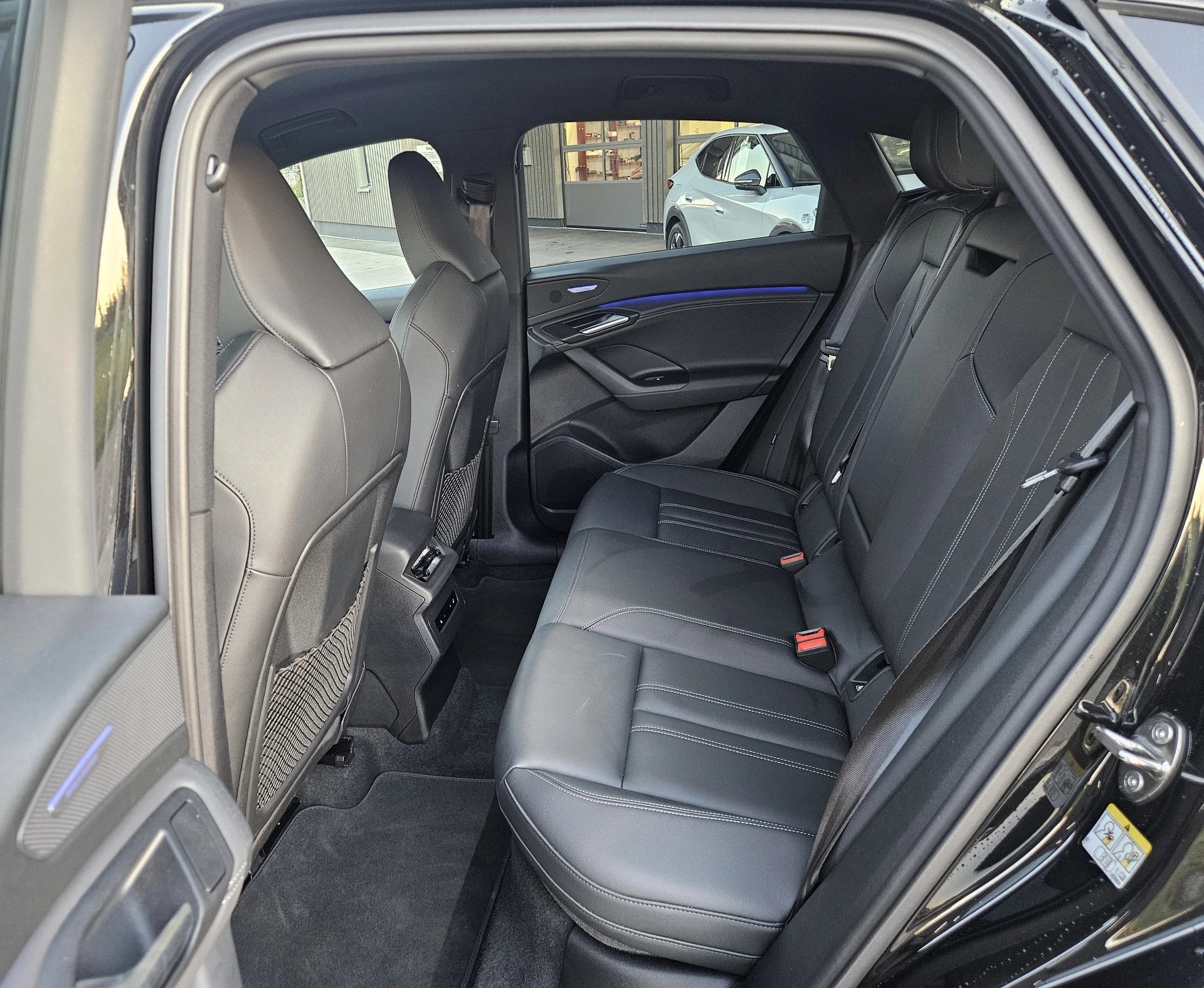 AUDI Q6 e-tron quattro S-Line mit Anhängerkupplung-image-18