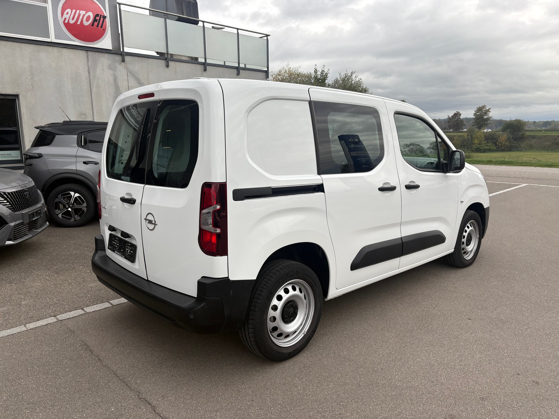 OPEL Combo Cargo 2.4 t 1.5 D Enjoy S/S-image-3