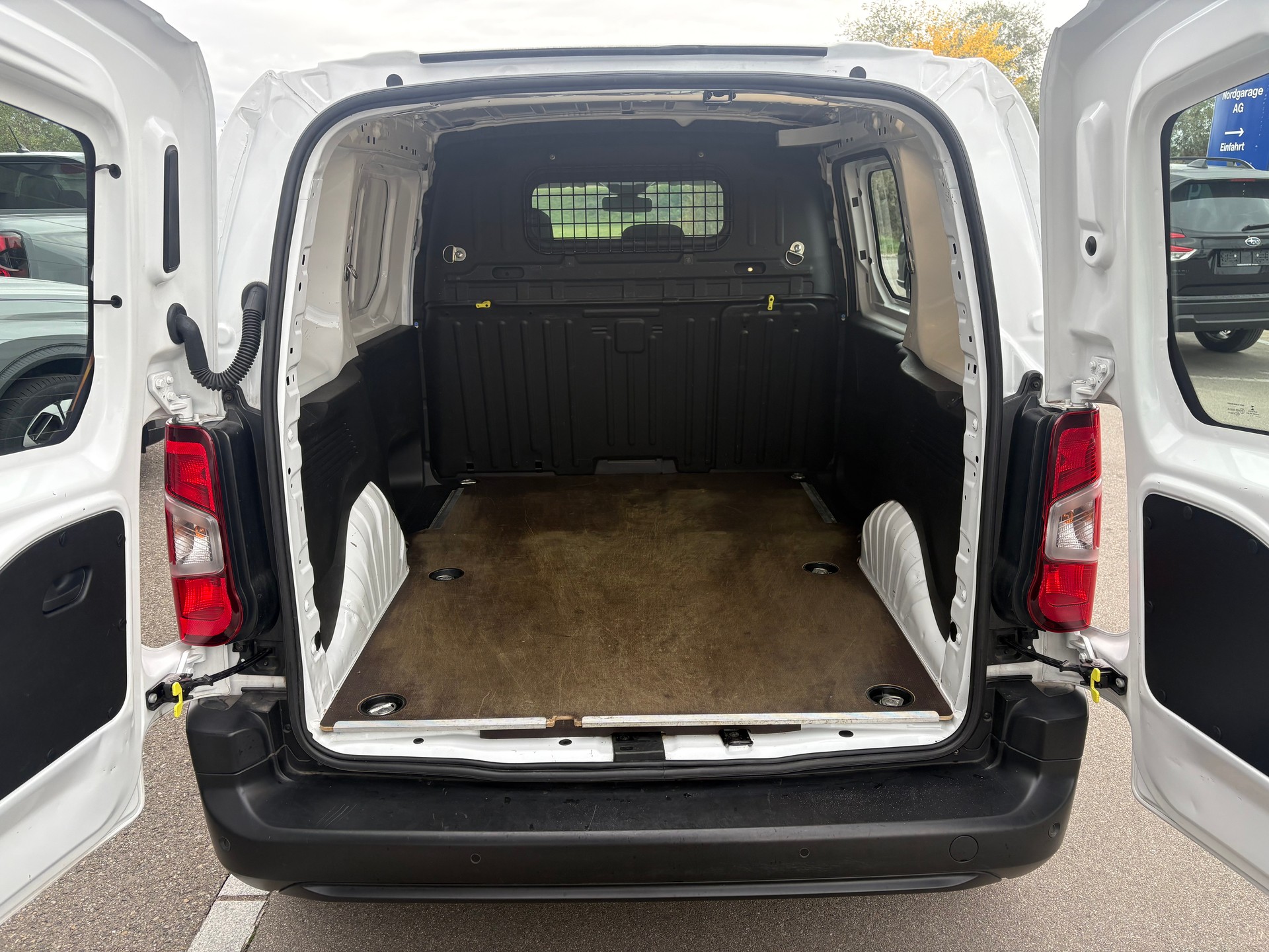 OPEL Combo Cargo 2.4 t 1.5 D Enjoy S/S-image-4