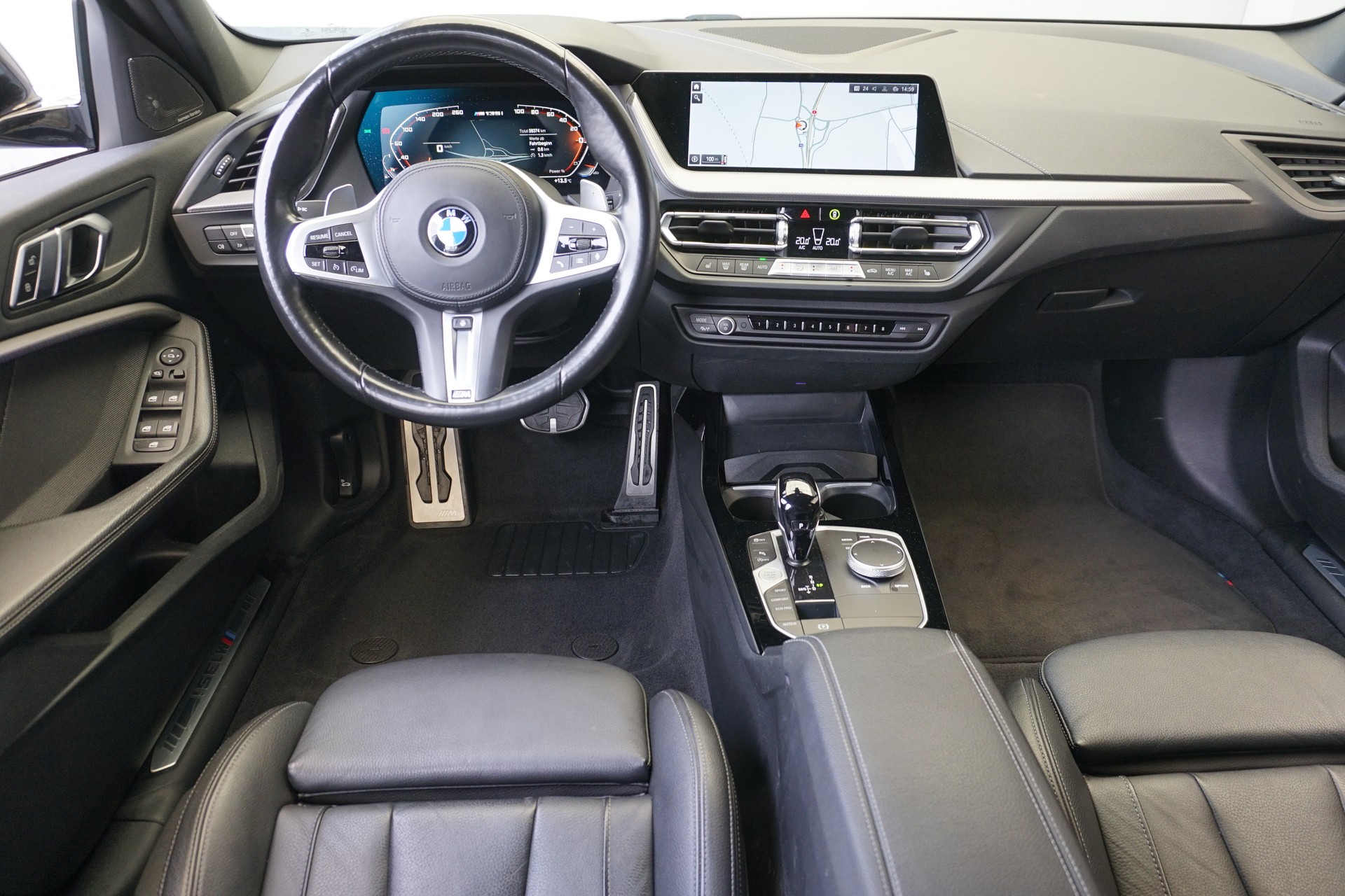 BMW M135i xDrive 306PS "sehr gepflegt"-image-12