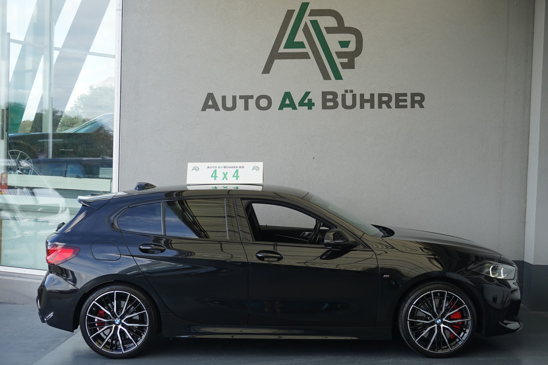 BMW M135i xDrive 306PS "sehr gepflegt"-image-4