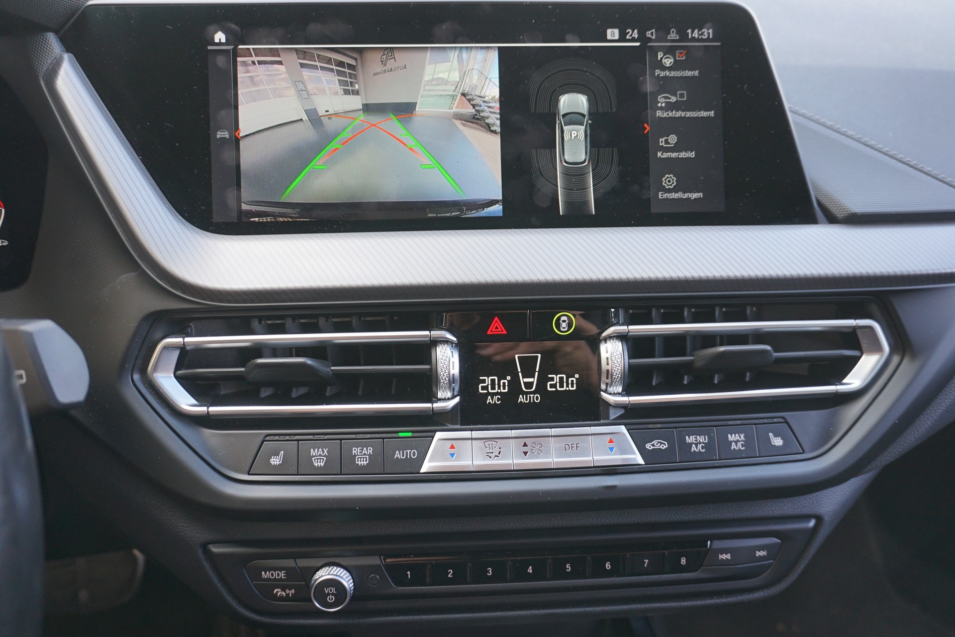 BMW M135i xDrive 306PS "sehr gepflegt"-image-14