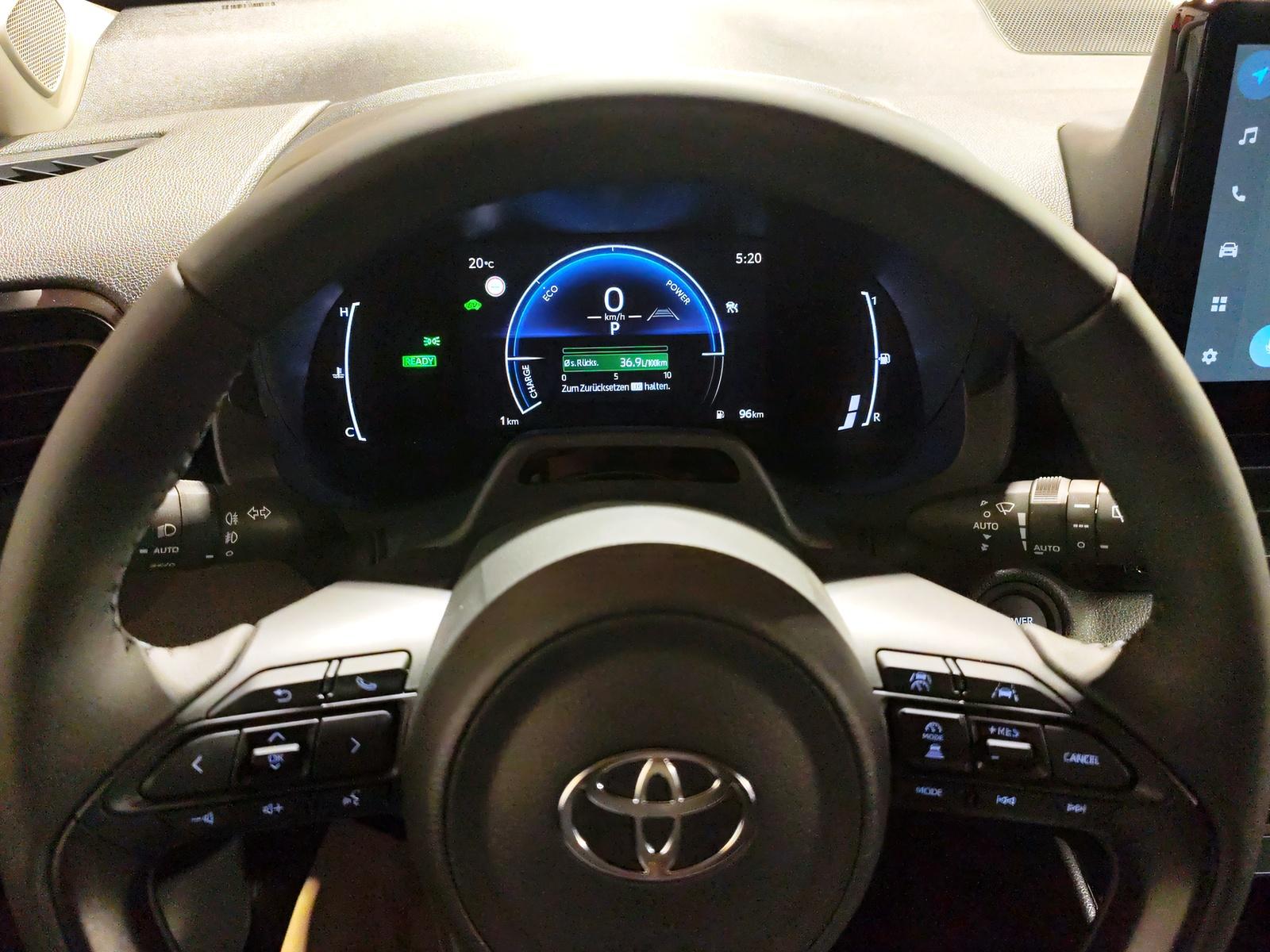 TOYOTA Yaris 1.5 VVT-i HSD Trend-image-11