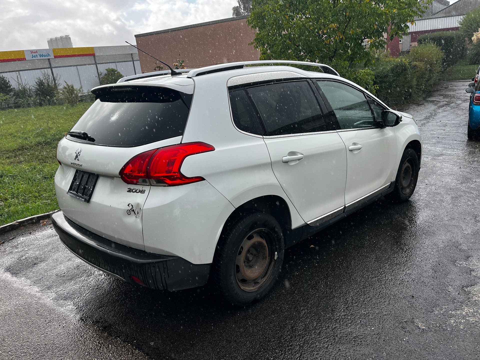 PEUGEOT 2008 1.6 VTI Active-image-2