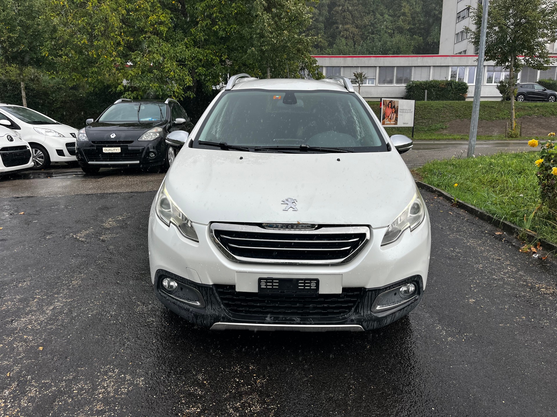 PEUGEOT 2008 1.6 VTI Active-image-3