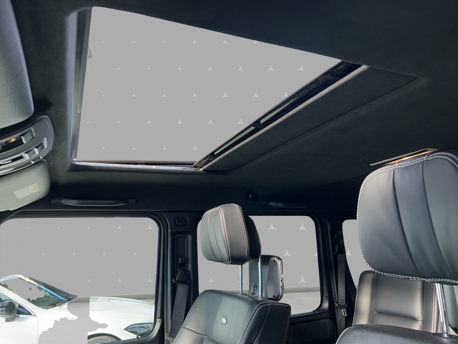 MERCEDES-BENZ G 500 7G-Tronic-image-8