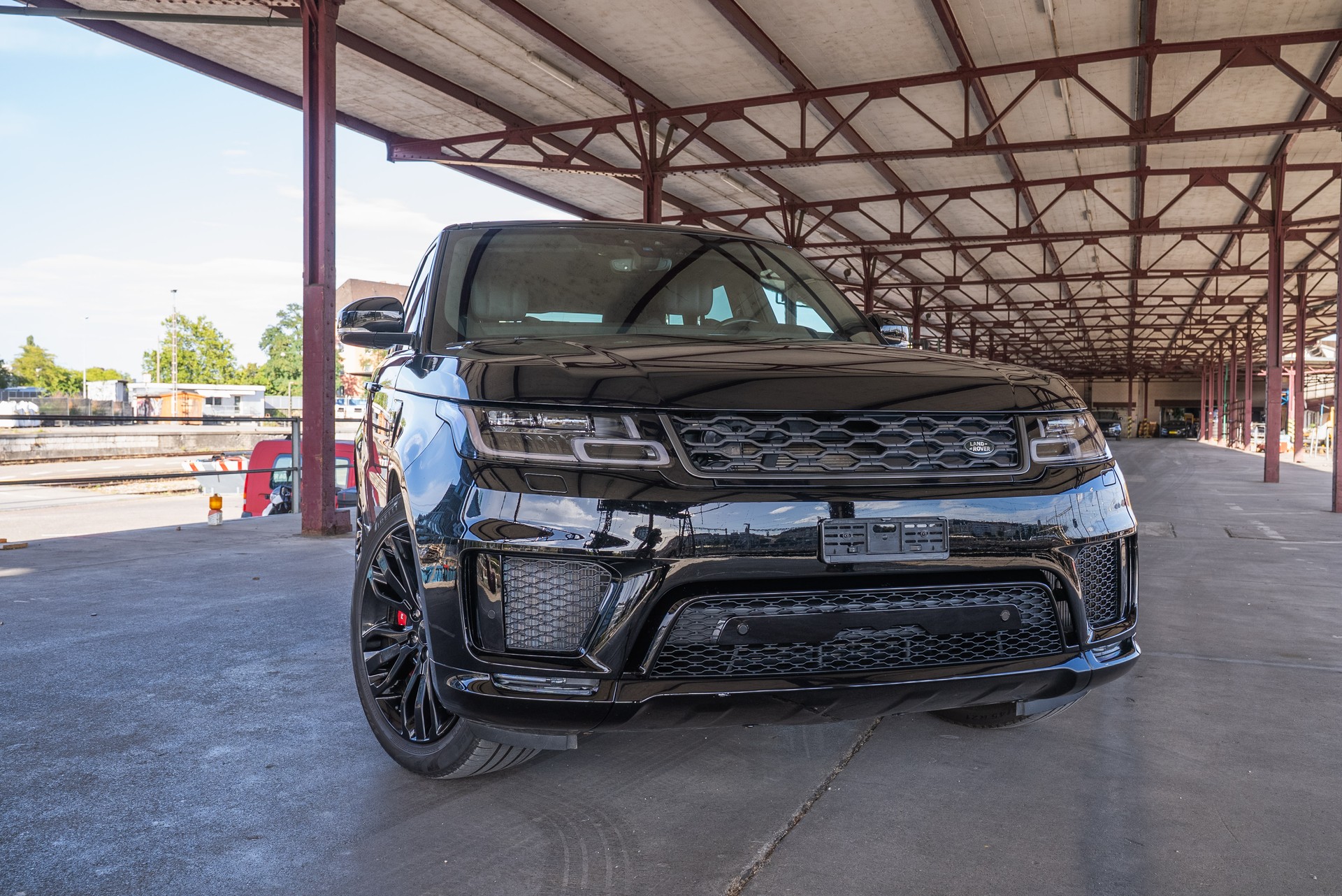 LAND ROVER Range Rover Sport 2.0 Si4 PHEV Automatic Plug-in-Hybrid-image-2