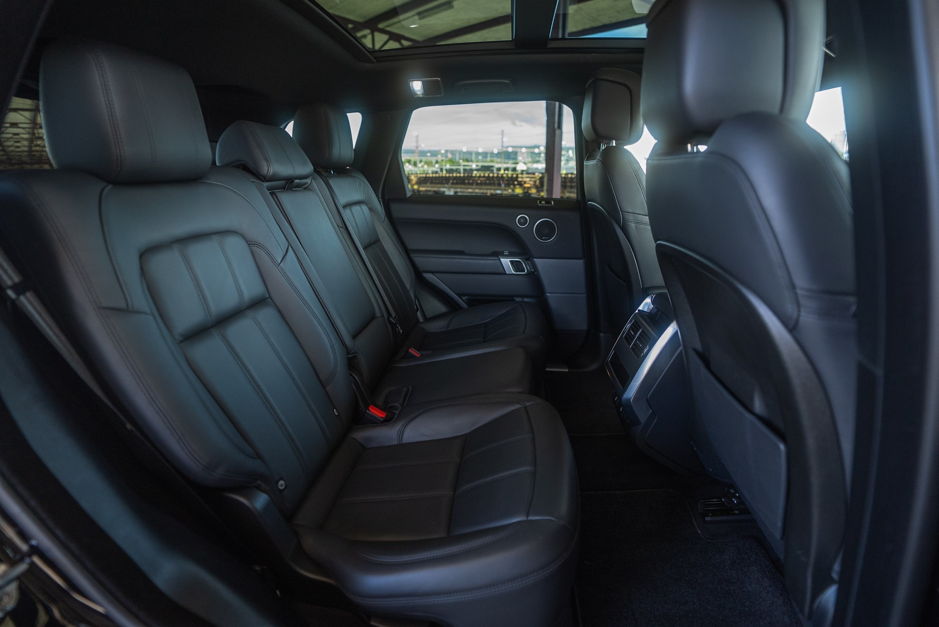 LAND ROVER Range Rover Sport 2.0 Si4 PHEV Automatic Plug-in-Hybrid-image-5