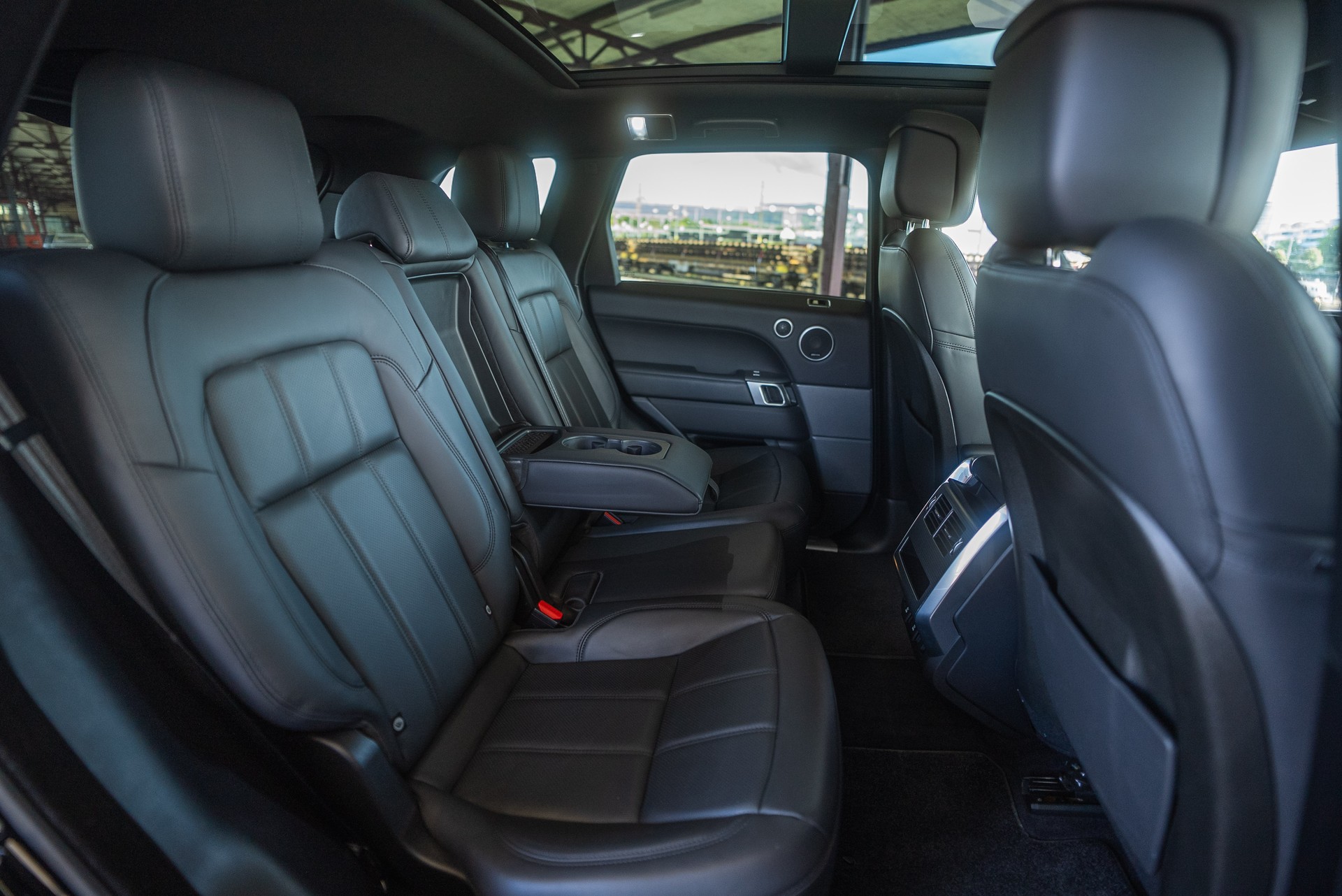 LAND ROVER Range Rover Sport 2.0 Si4 PHEV Automatic Plug-in-Hybrid-image-6
