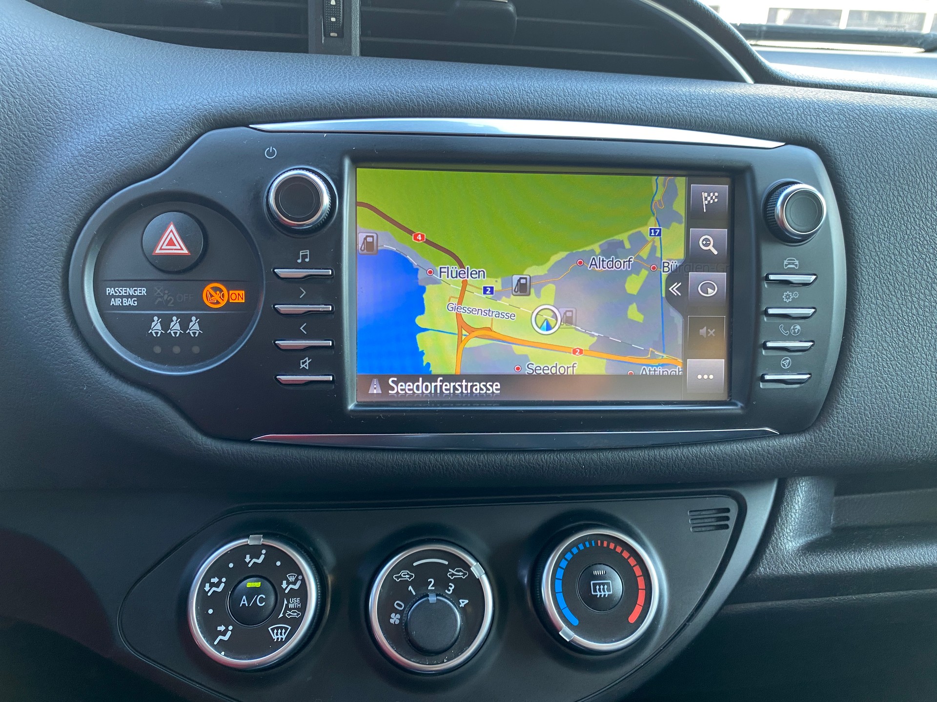 TOYOTA Yaris 1.5 Trend-image-8