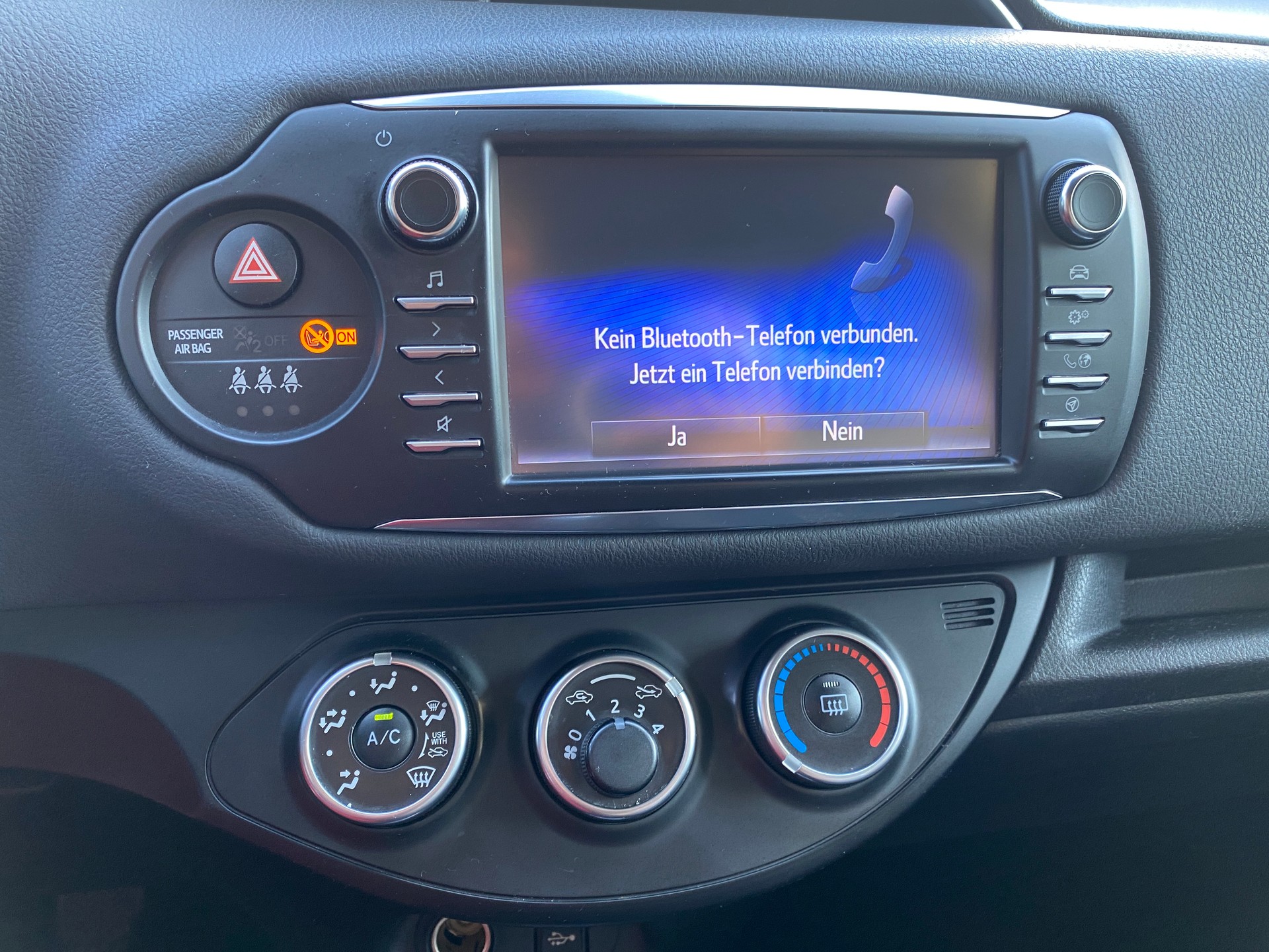 TOYOTA Yaris 1.5 Trend-image-9