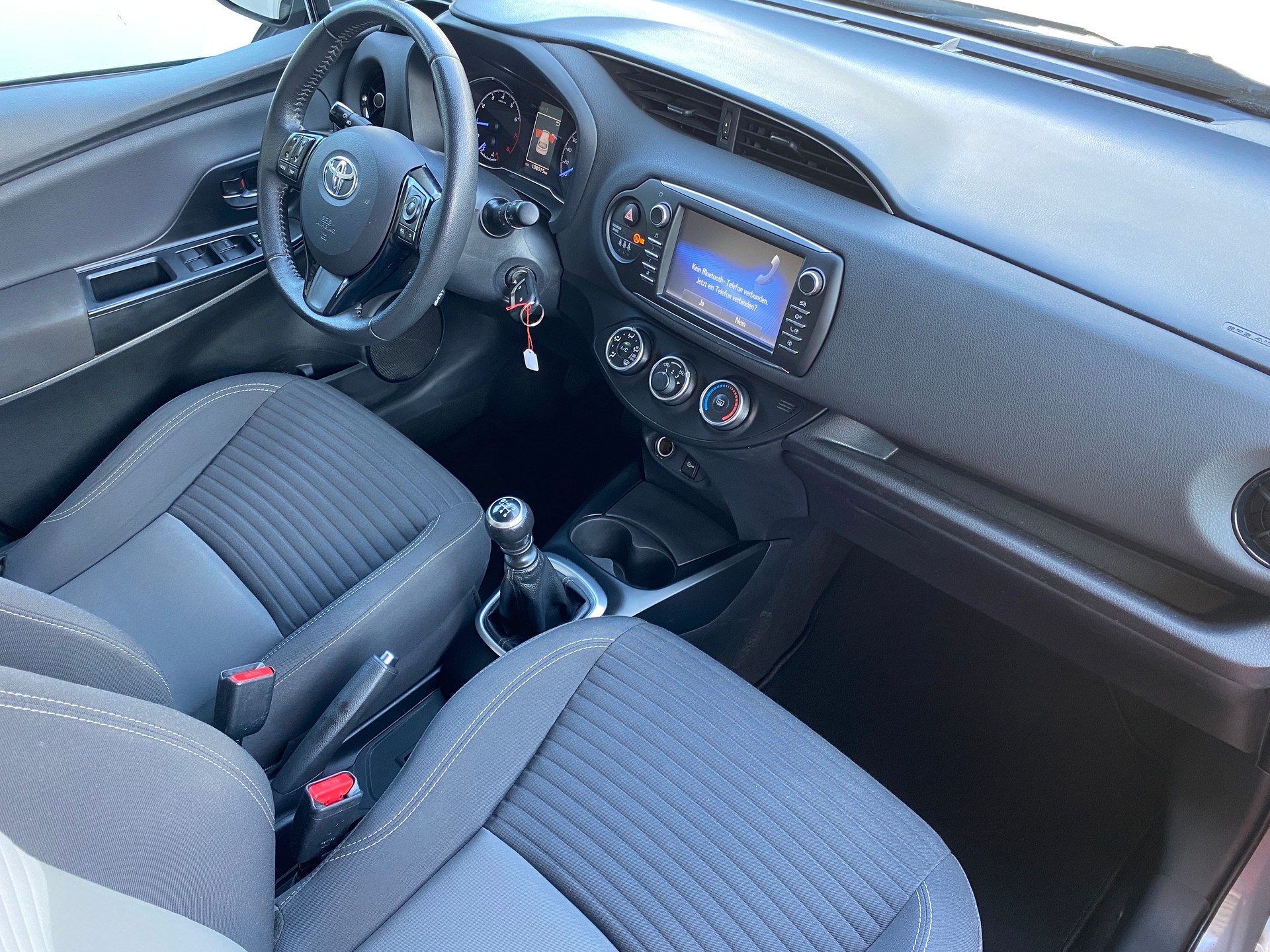 TOYOTA Yaris 1.5 Trend-image-5