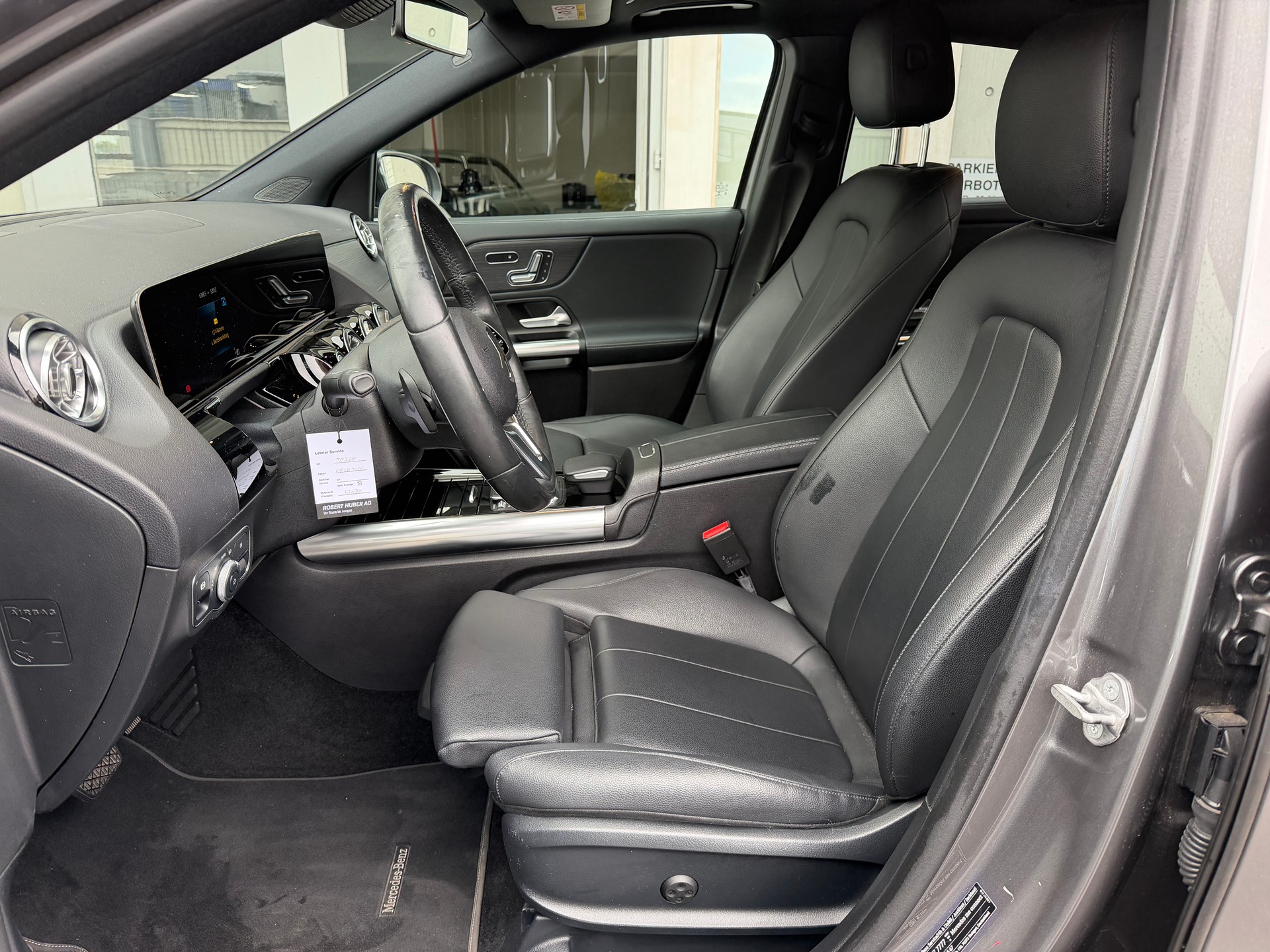 MERCEDES-BENZ GLA 250 4Matic Progressive 8G-DCT - CH Fahrzeug Gratis Service bis 100`000 Kilometer-image-7