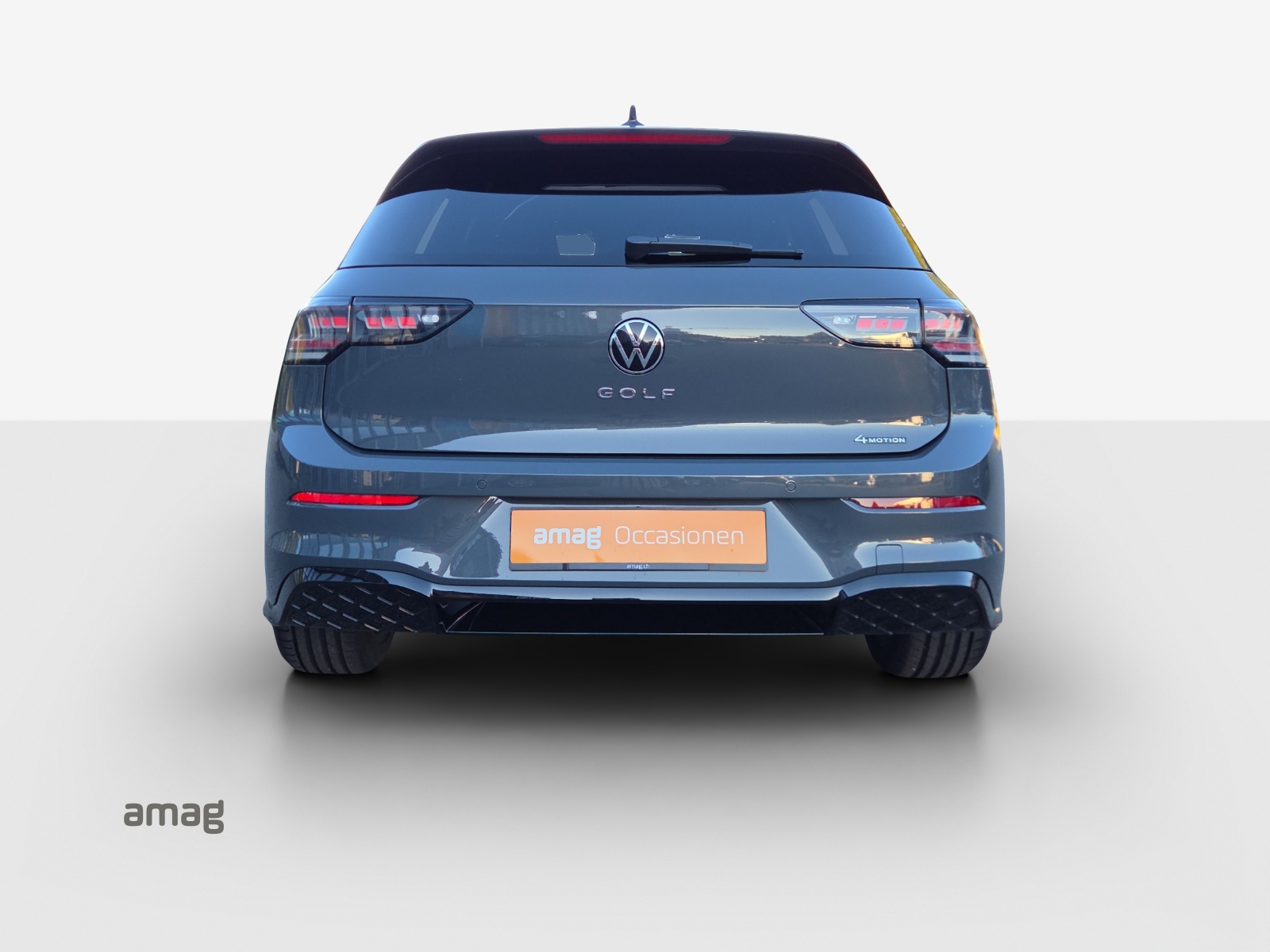 VW Golf 2.0 TSI R-Line DSG 4 Motion-image-3