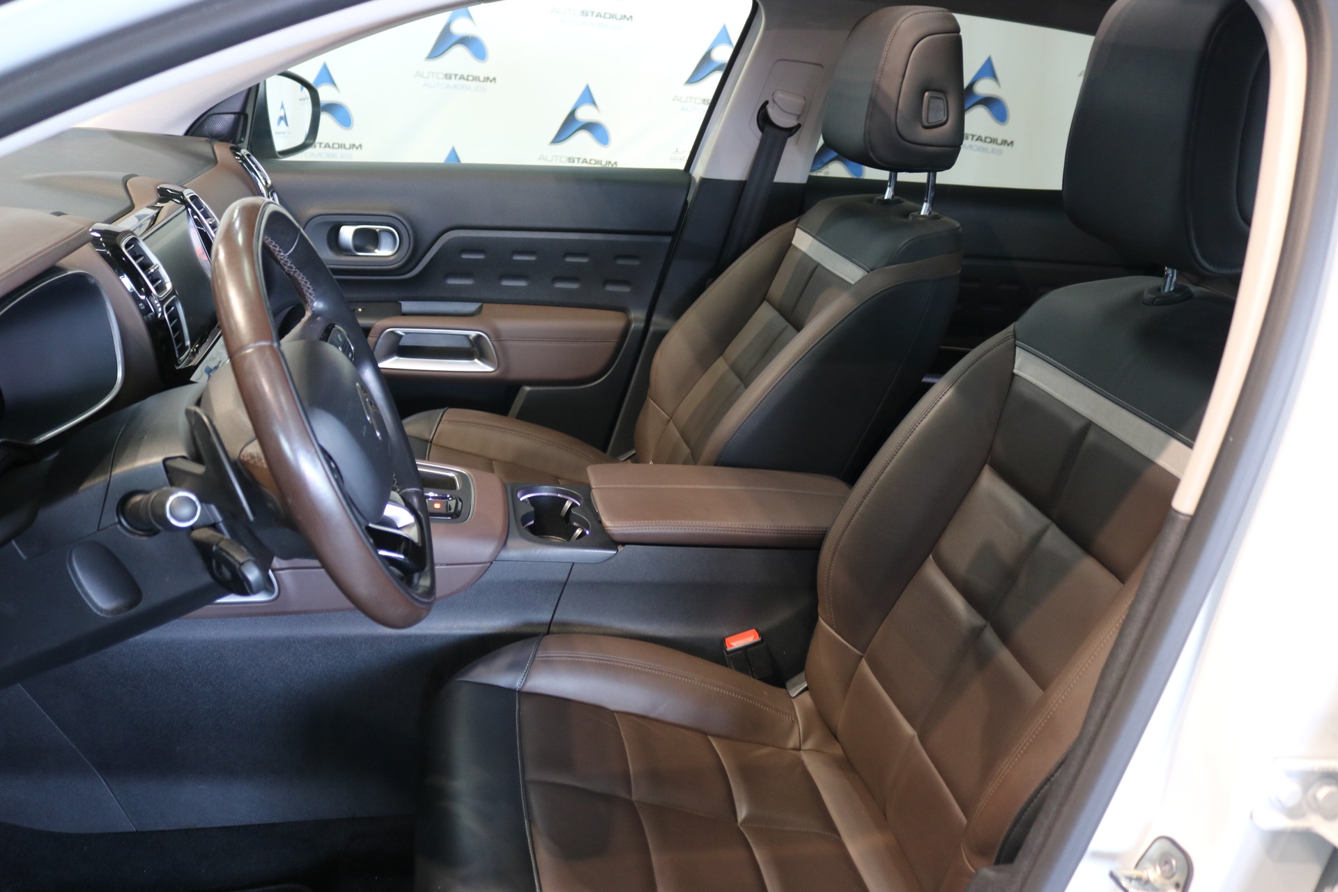 CITROEN C5 Aircross 1.6 PHEV Shine-image-42