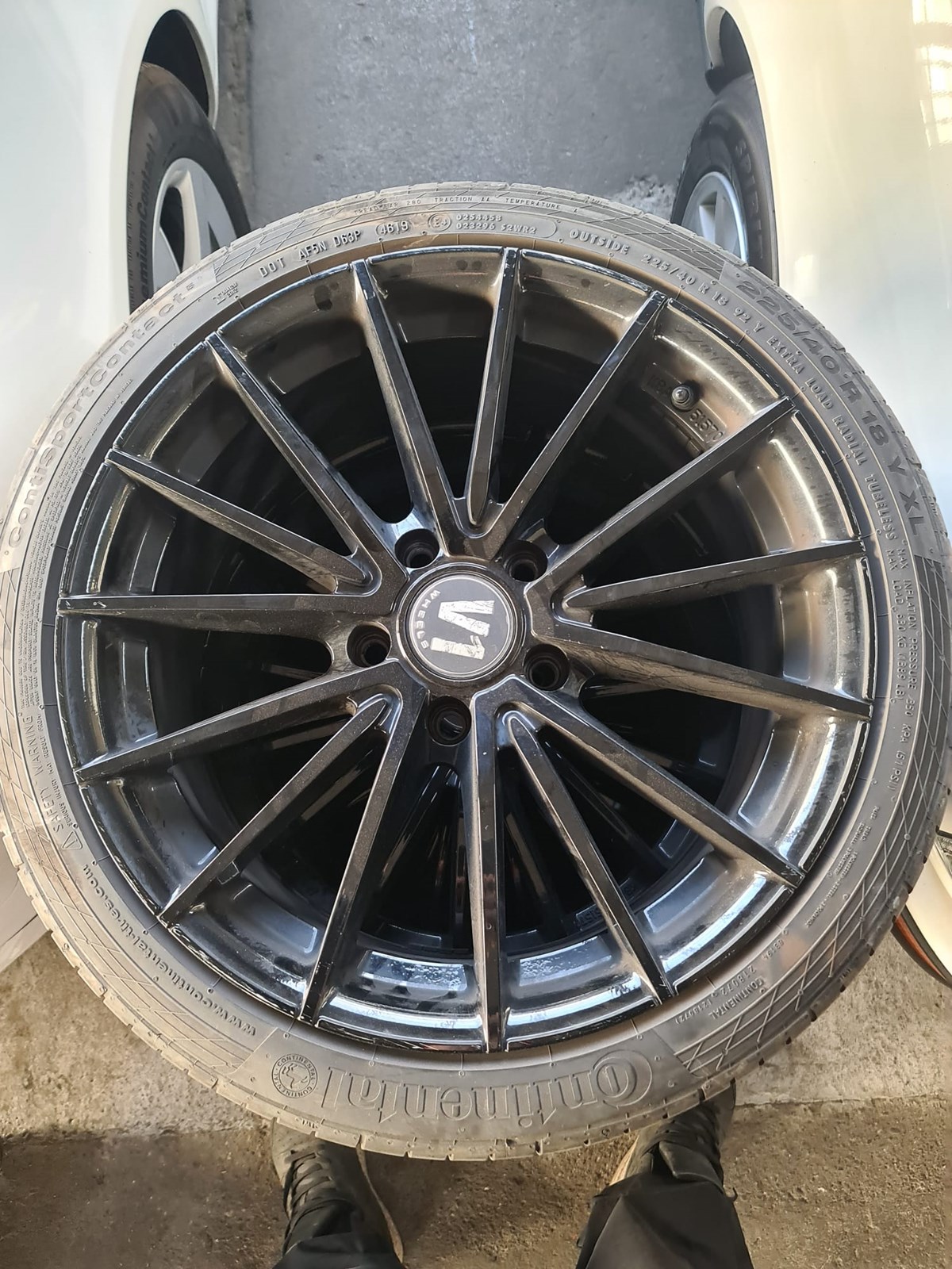 BMW M135i xDrive Steptronic-image-13