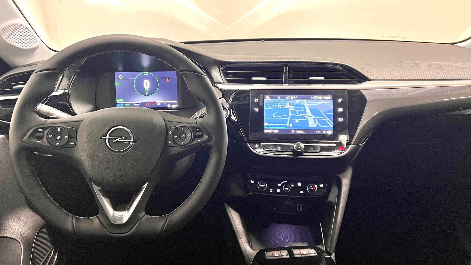 OPEL Corsa-e Elegance-image-9