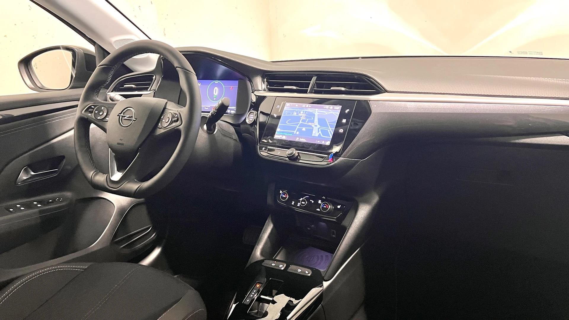 OPEL Corsa-e Elegance-image-11