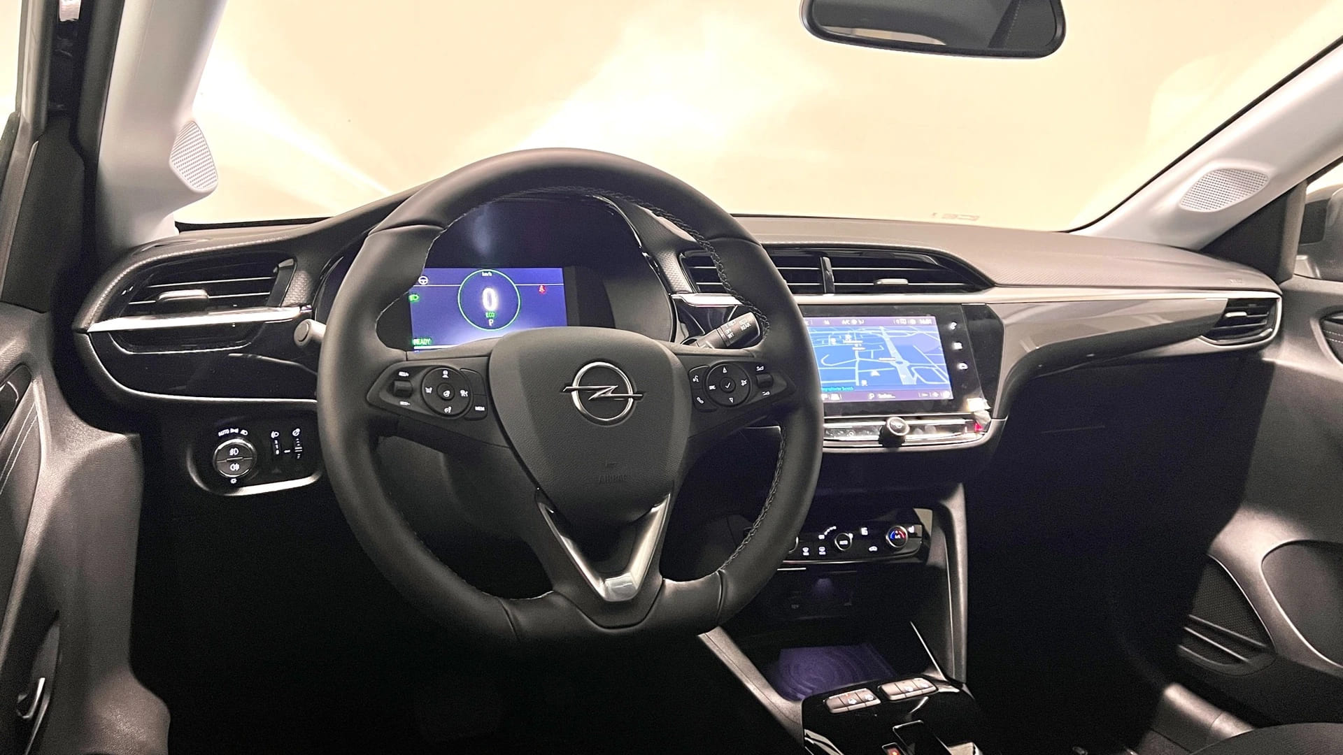 OPEL Corsa-e Elegance-image-8