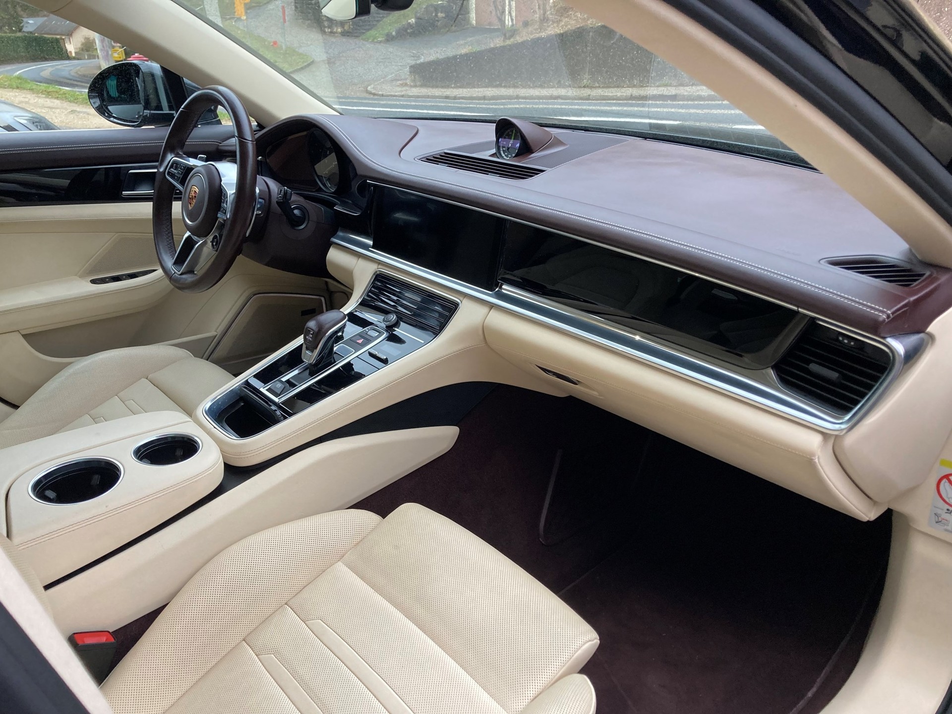 PORSCHE Panamera 4 E-Hybrid PDK-image-11