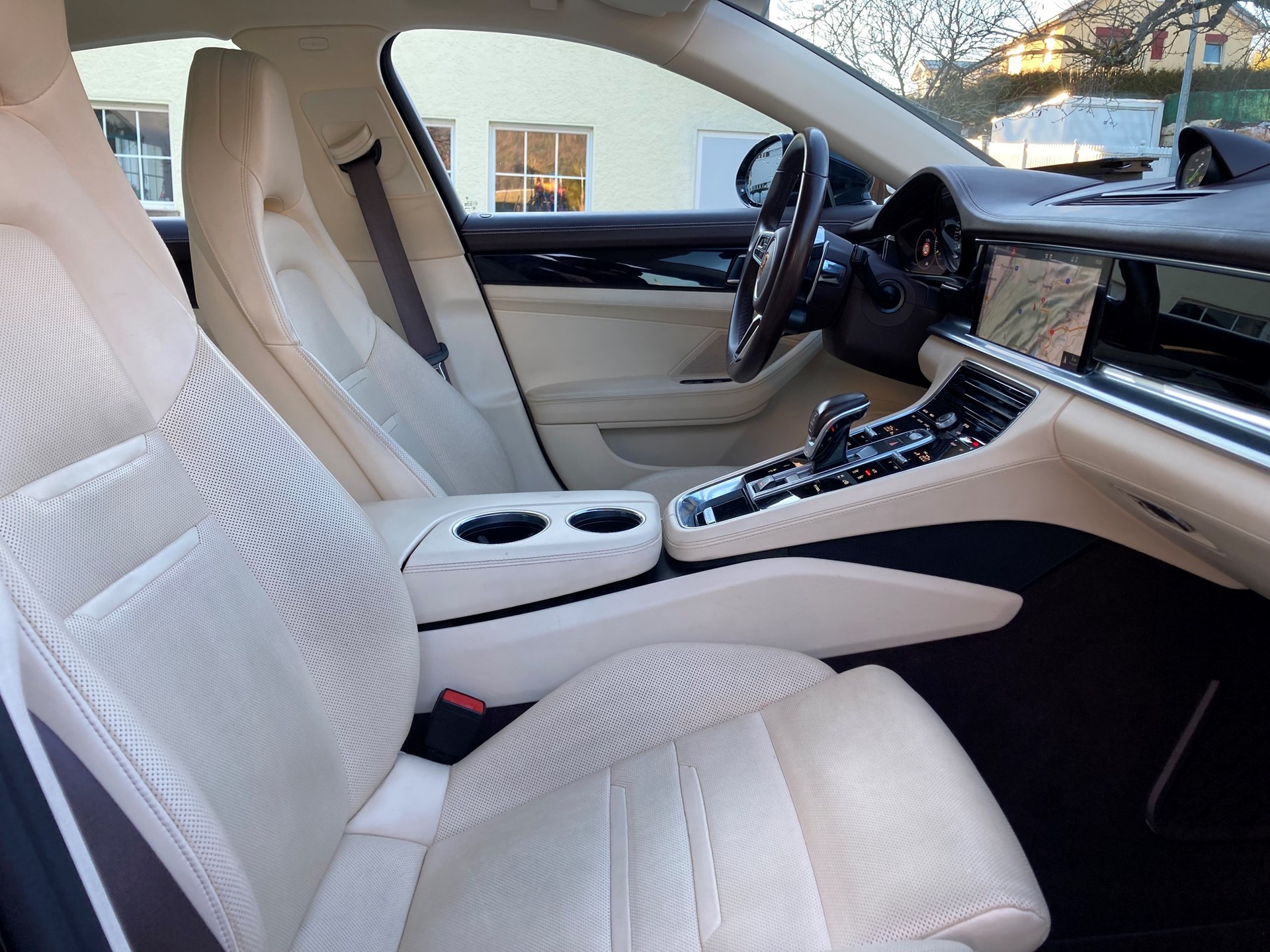 PORSCHE Panamera 4 E-Hybrid PDK-image-8