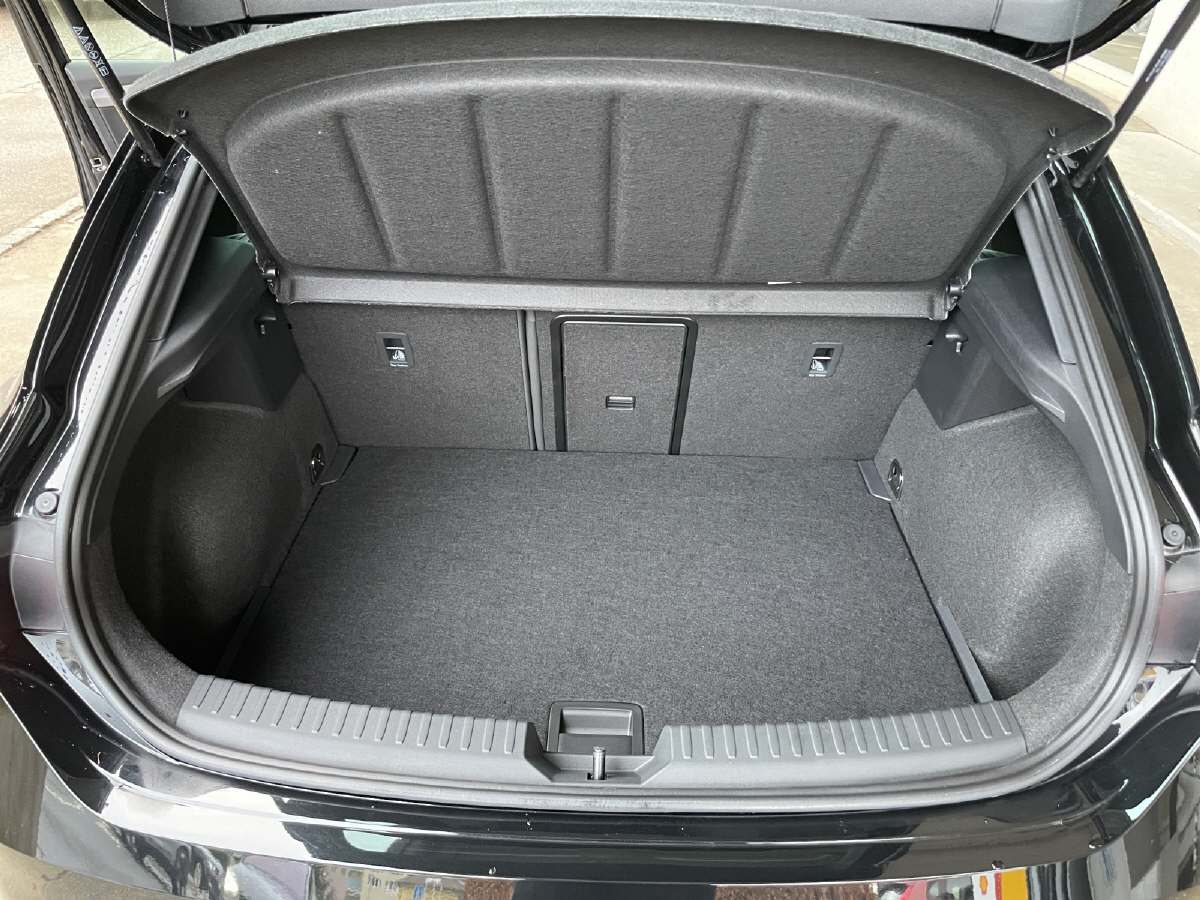 SEAT Leon 1.5 eTSI 150 Move FR DSG-image-11
