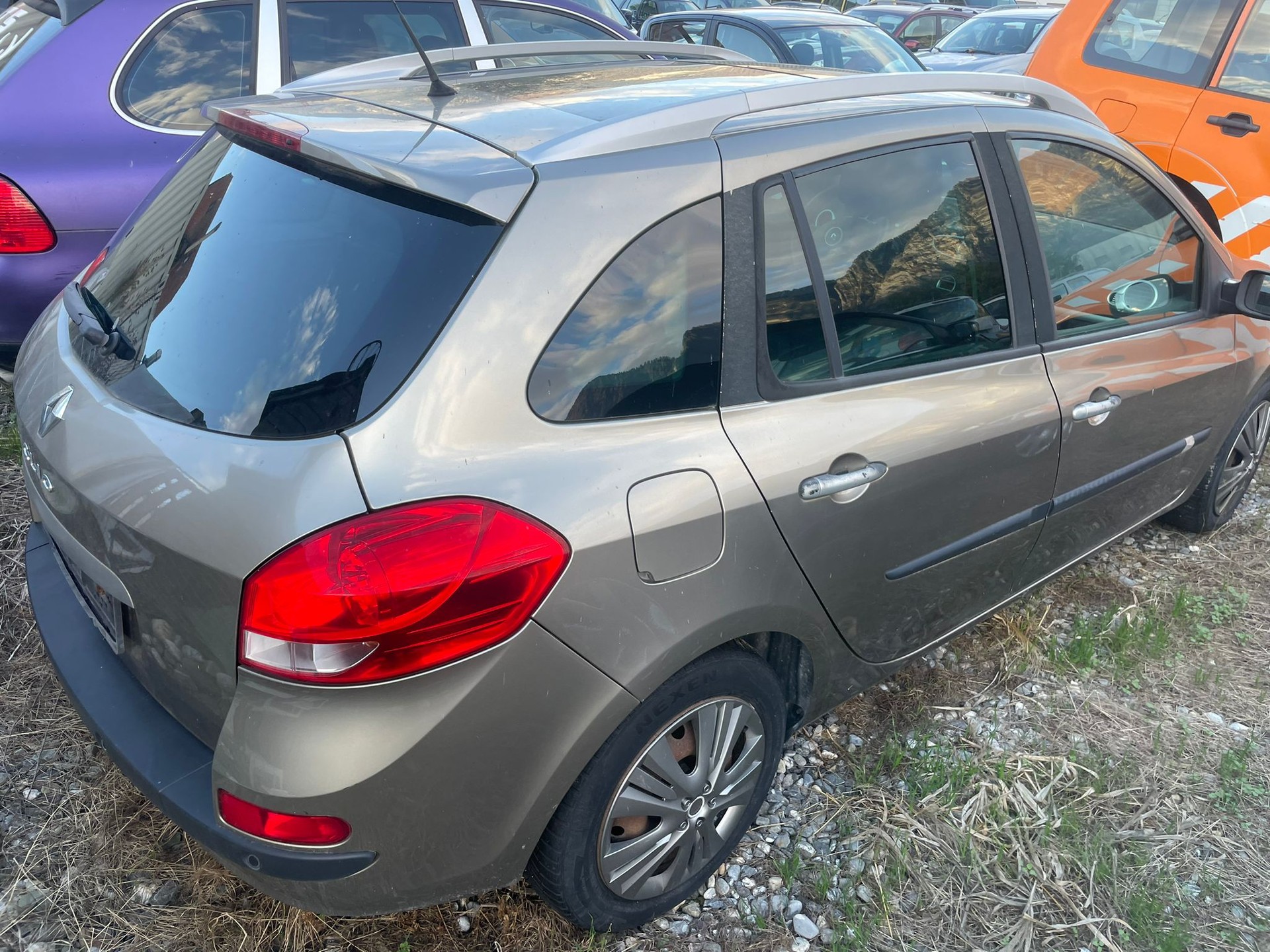 RENAULT Clio Grandtour 1.2 16V Turbo Dynamique-image-2
