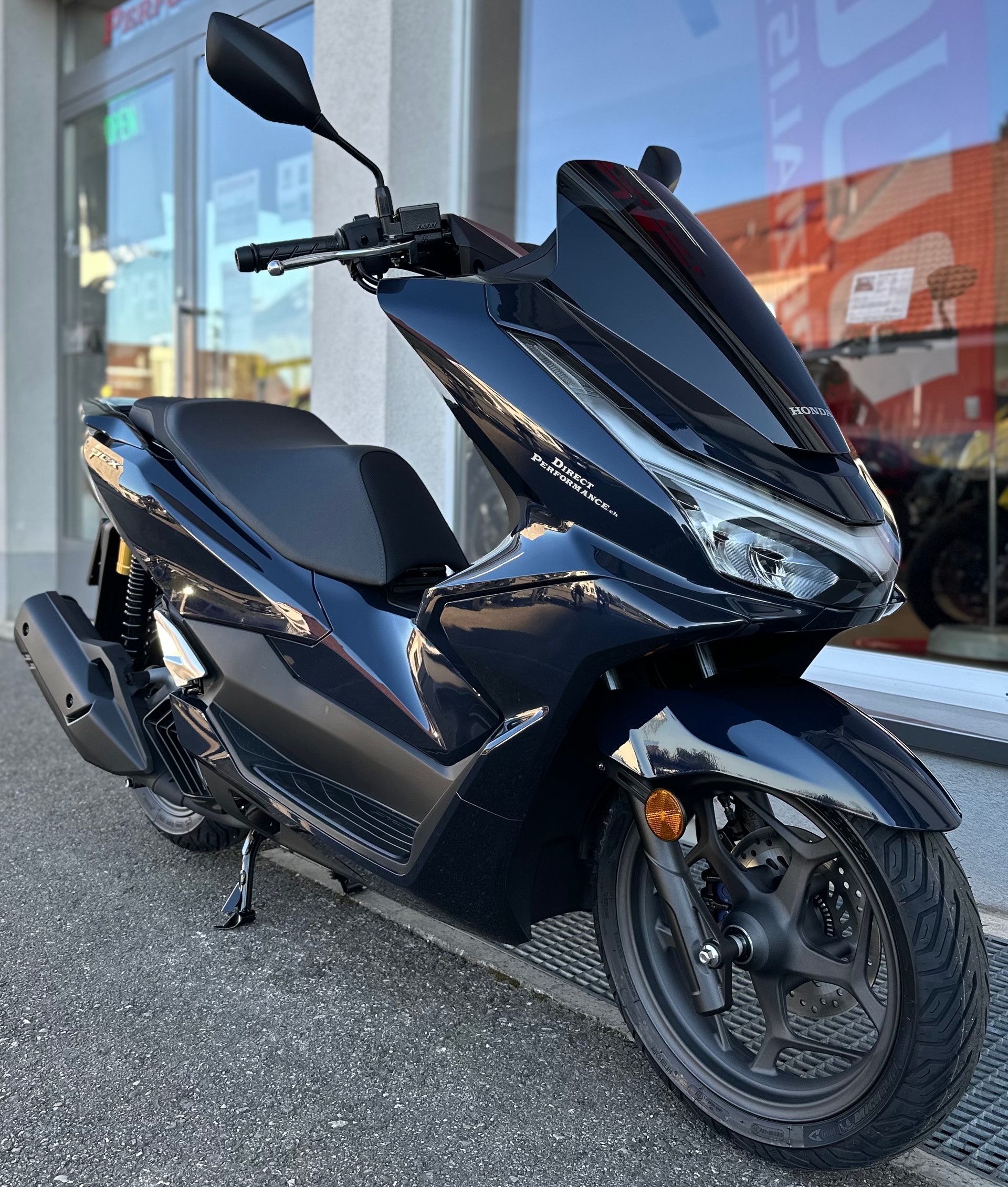 HONDA PCX 125 DX - TFT Konnektivität-showroom-element-2