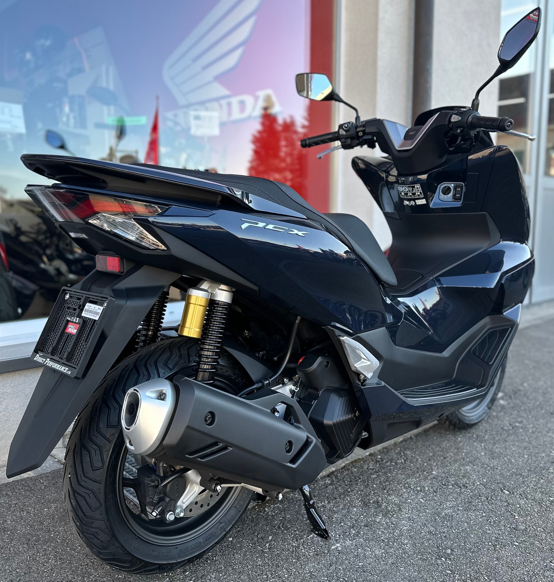 HONDA PCX 125 DX - TFT Konnektivität-showroom-element-3