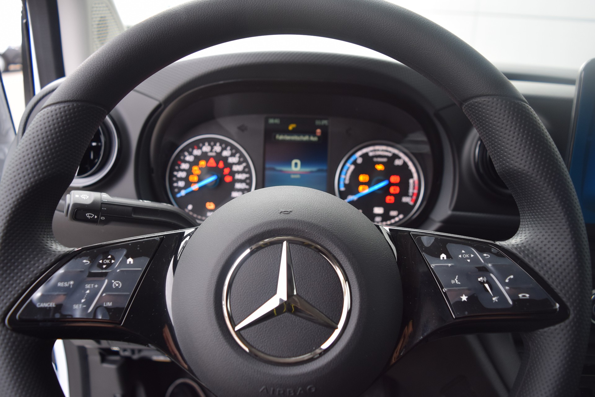 MERCEDES-BENZ eCitan 45kWh Base-image-8