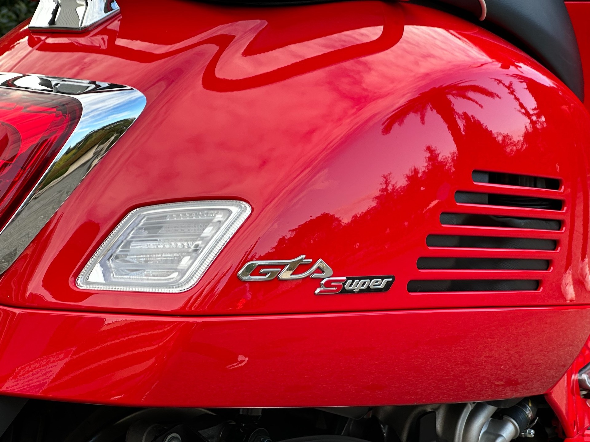 PIAGGIO Vespa GTS 310 Super RST E5+-showroom-element-1