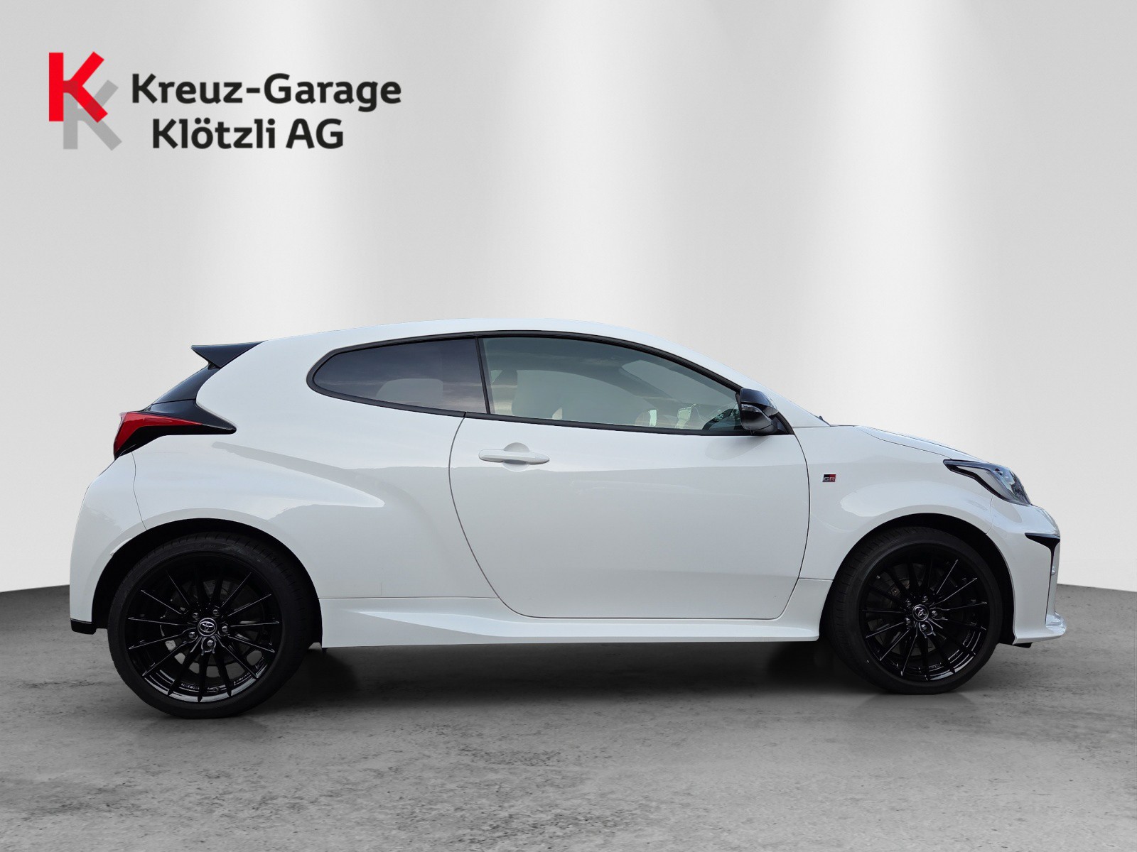 TOYOTA Yaris 1.6 GR Sport-image-1