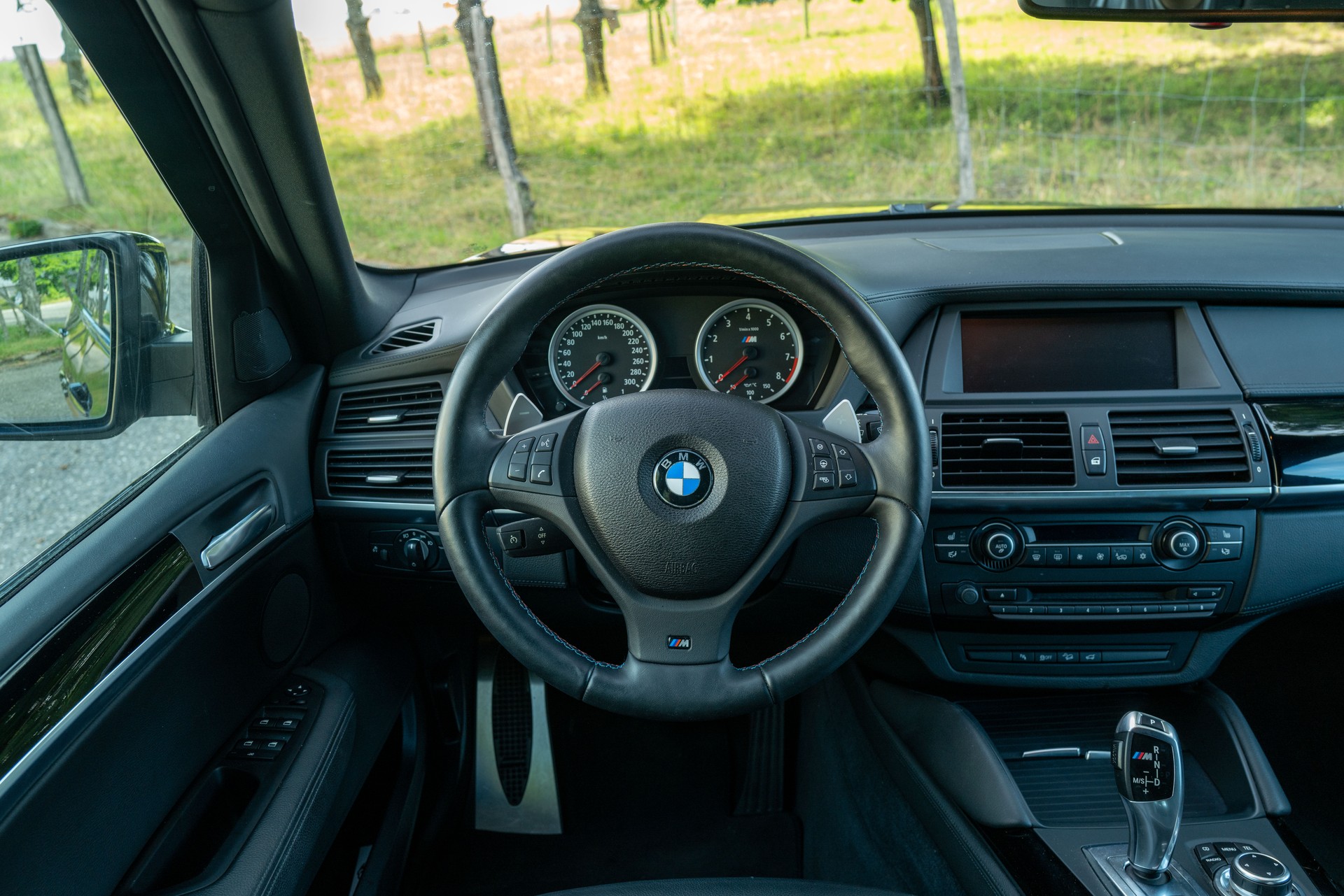BMW X5 xDrive M Steptronic-image-12