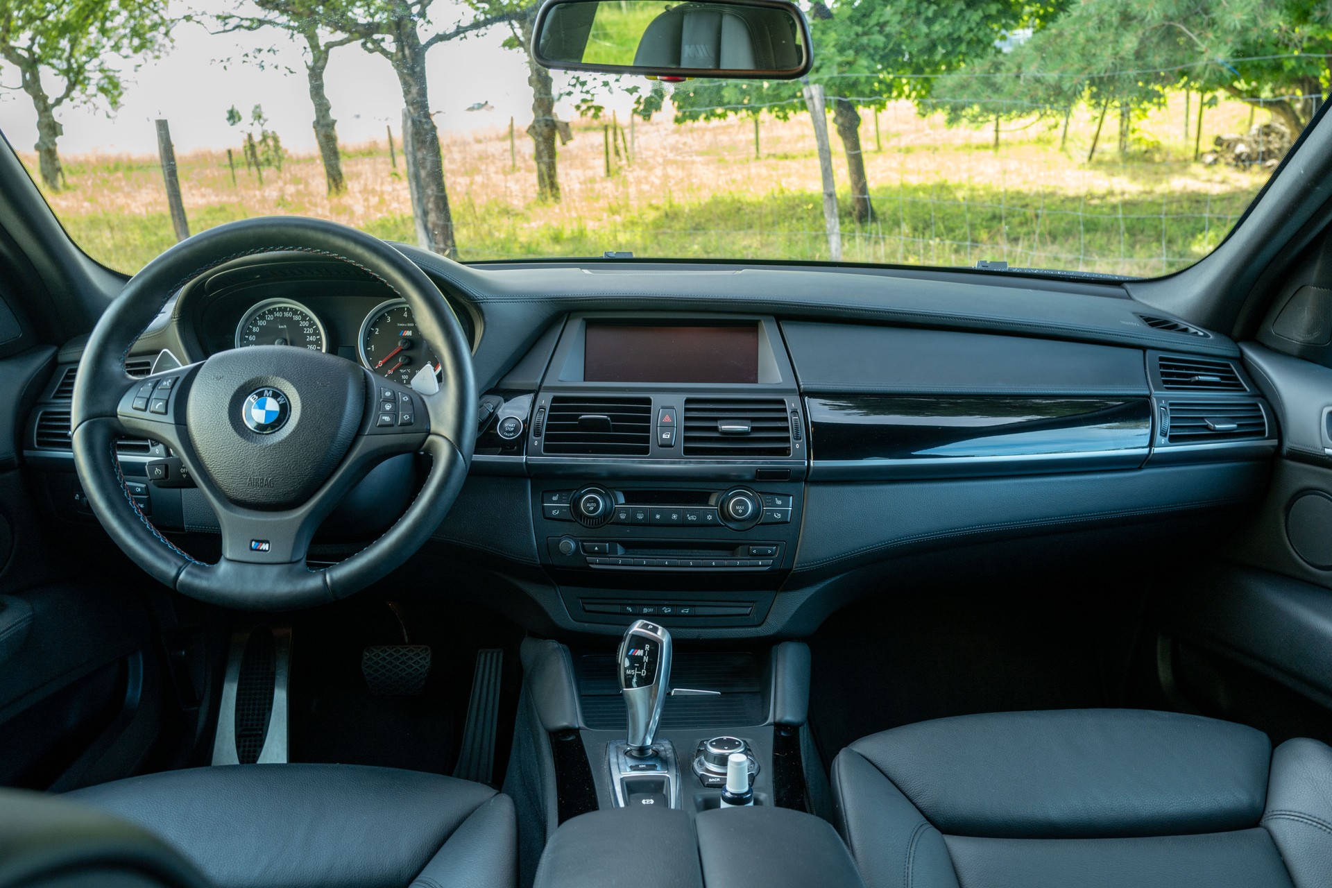 BMW X5 xDrive M Steptronic-image-13