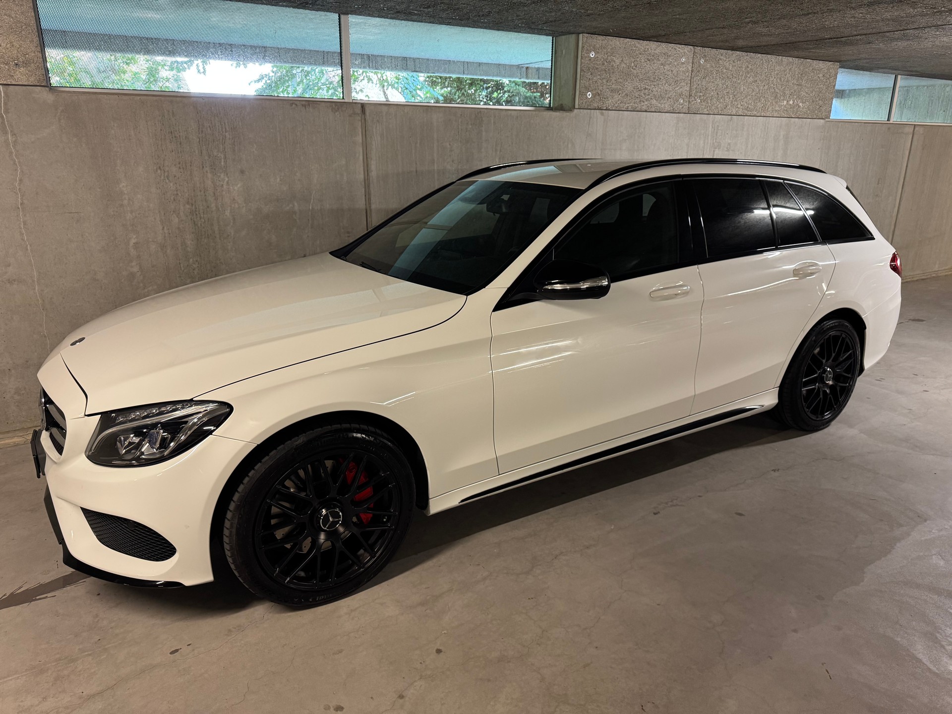 MERCEDES-BENZ C 250 BlueTEC AMG Line 4Matic 7G-Tronic-image-0