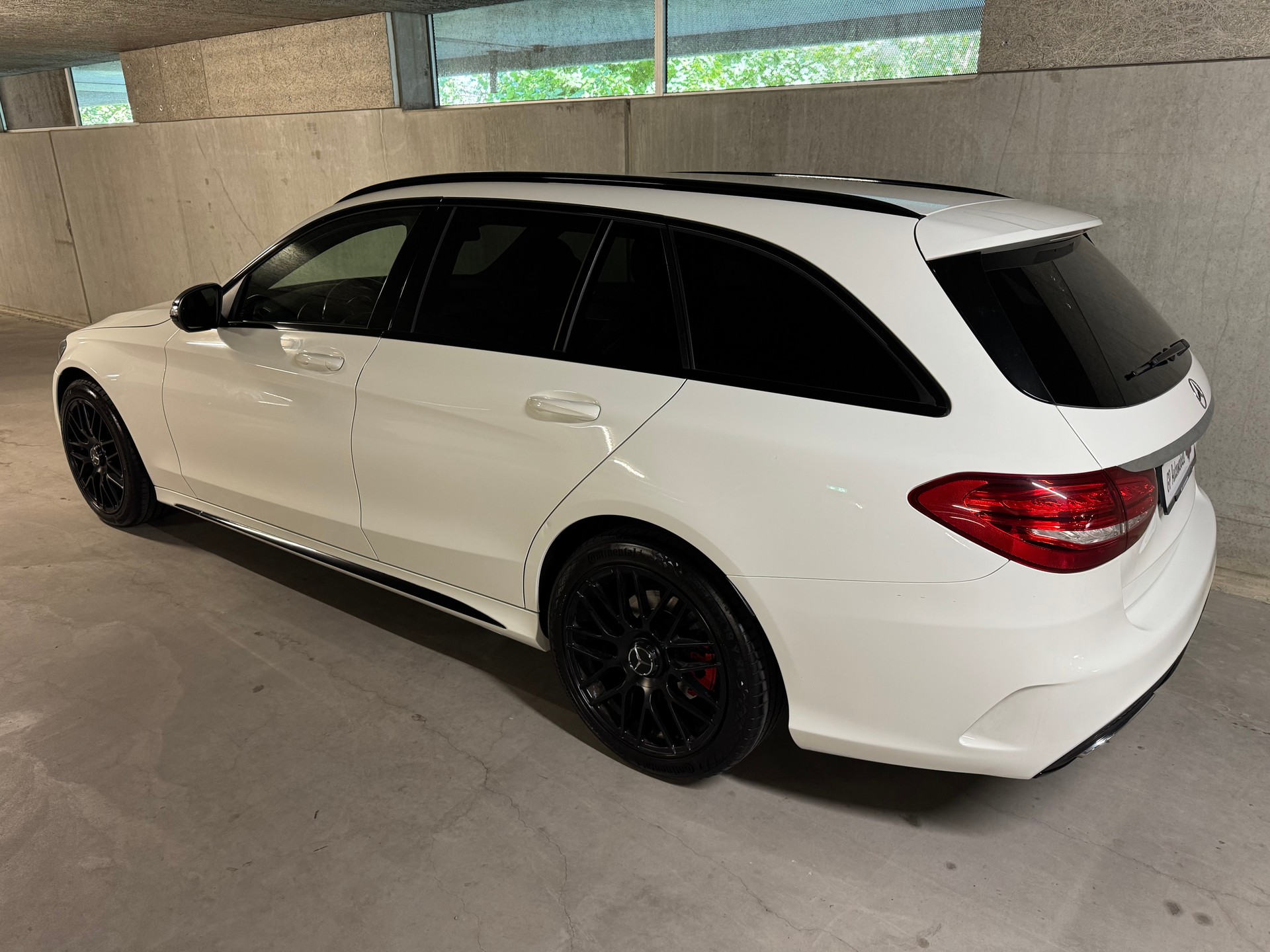 MERCEDES-BENZ C 250 BlueTEC AMG Line 4Matic 7G-Tronic-image-2