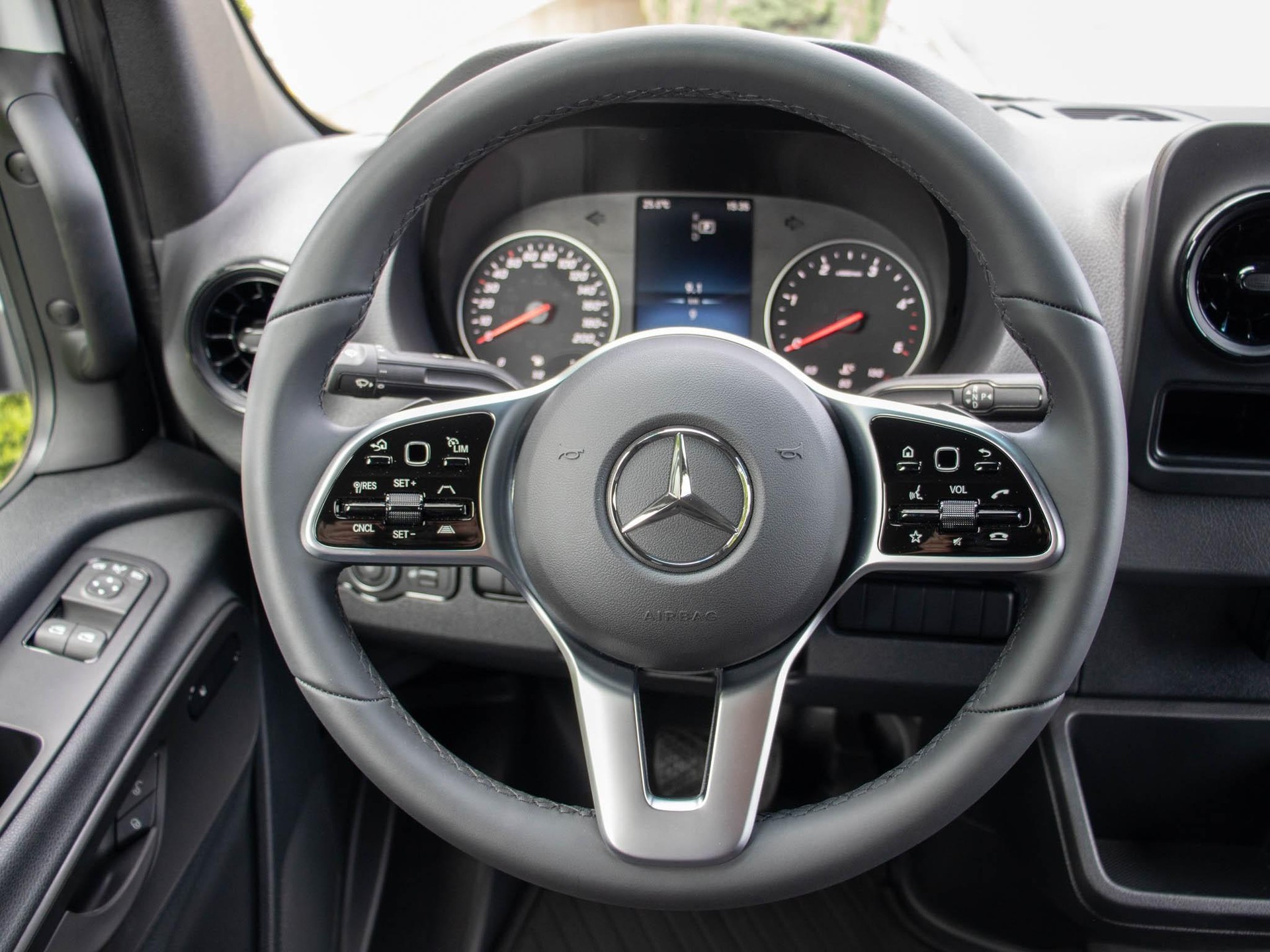 MERCEDES-BENZ Sprinter 319 CDI Standard Kühlwagen-image-11