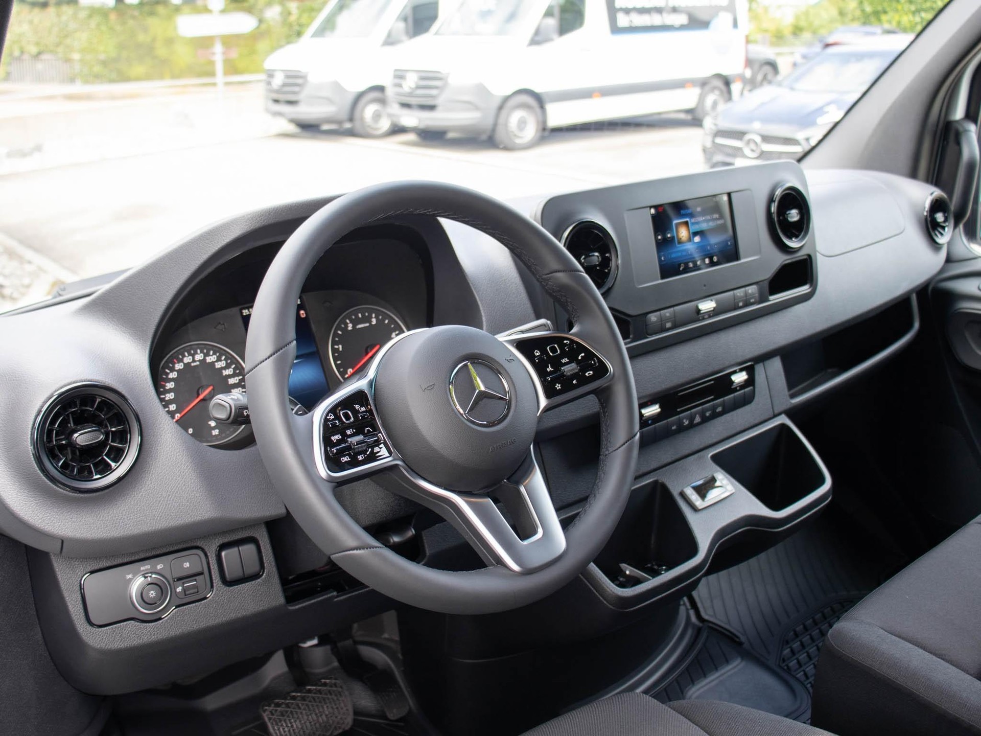 MERCEDES-BENZ Sprinter 319 CDI Standard Kühlwagen-image-7