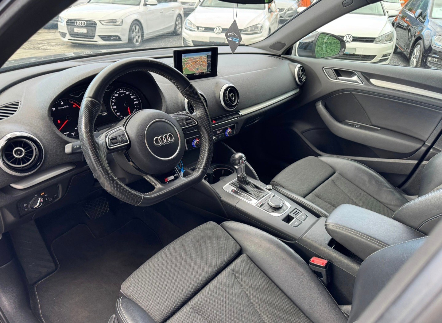 AUDI A3 Sportback 2.0 TDI Ambition S-tronic-image-7