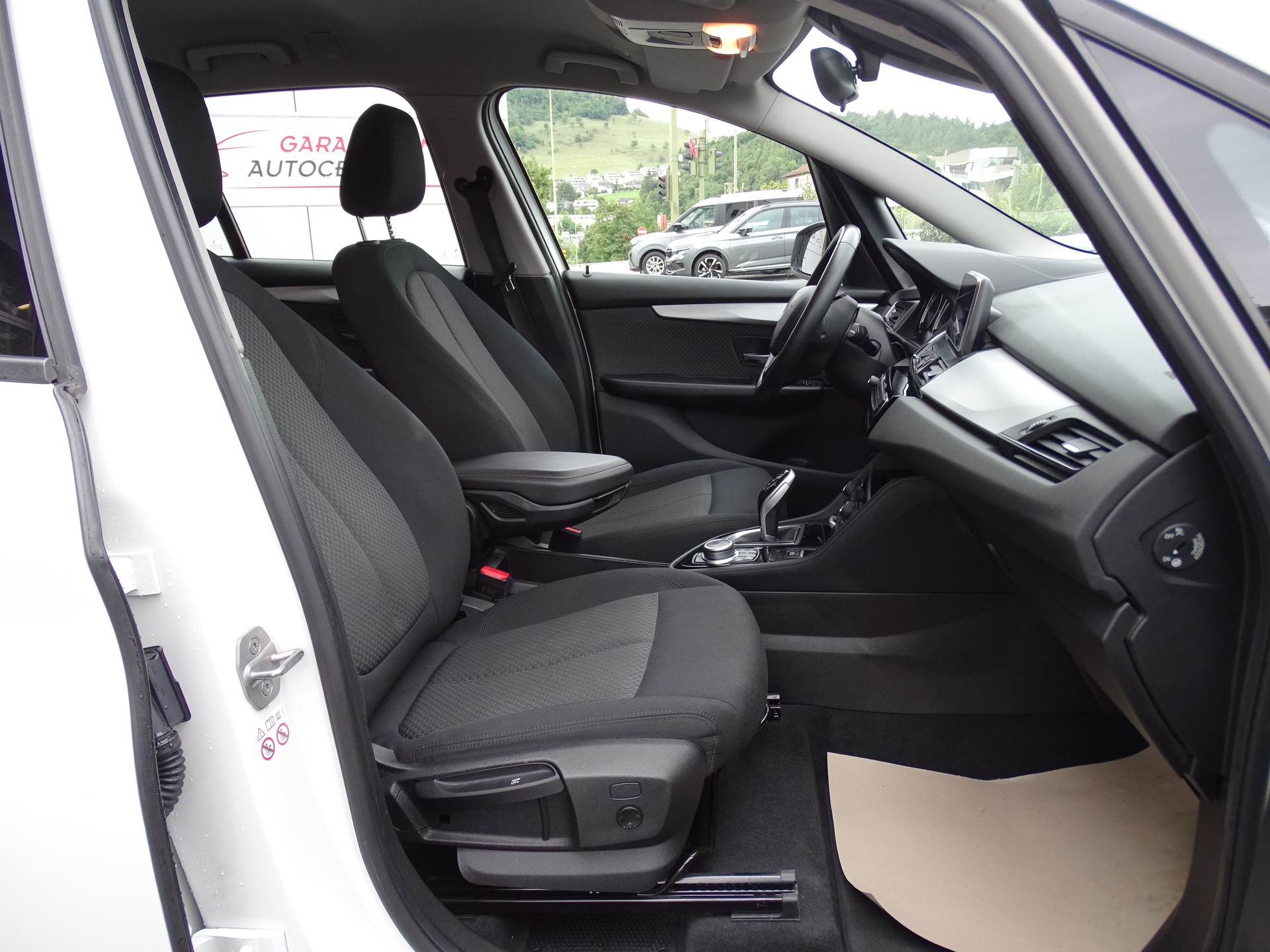 BMW 216d Gran Tourer DKG-image-20