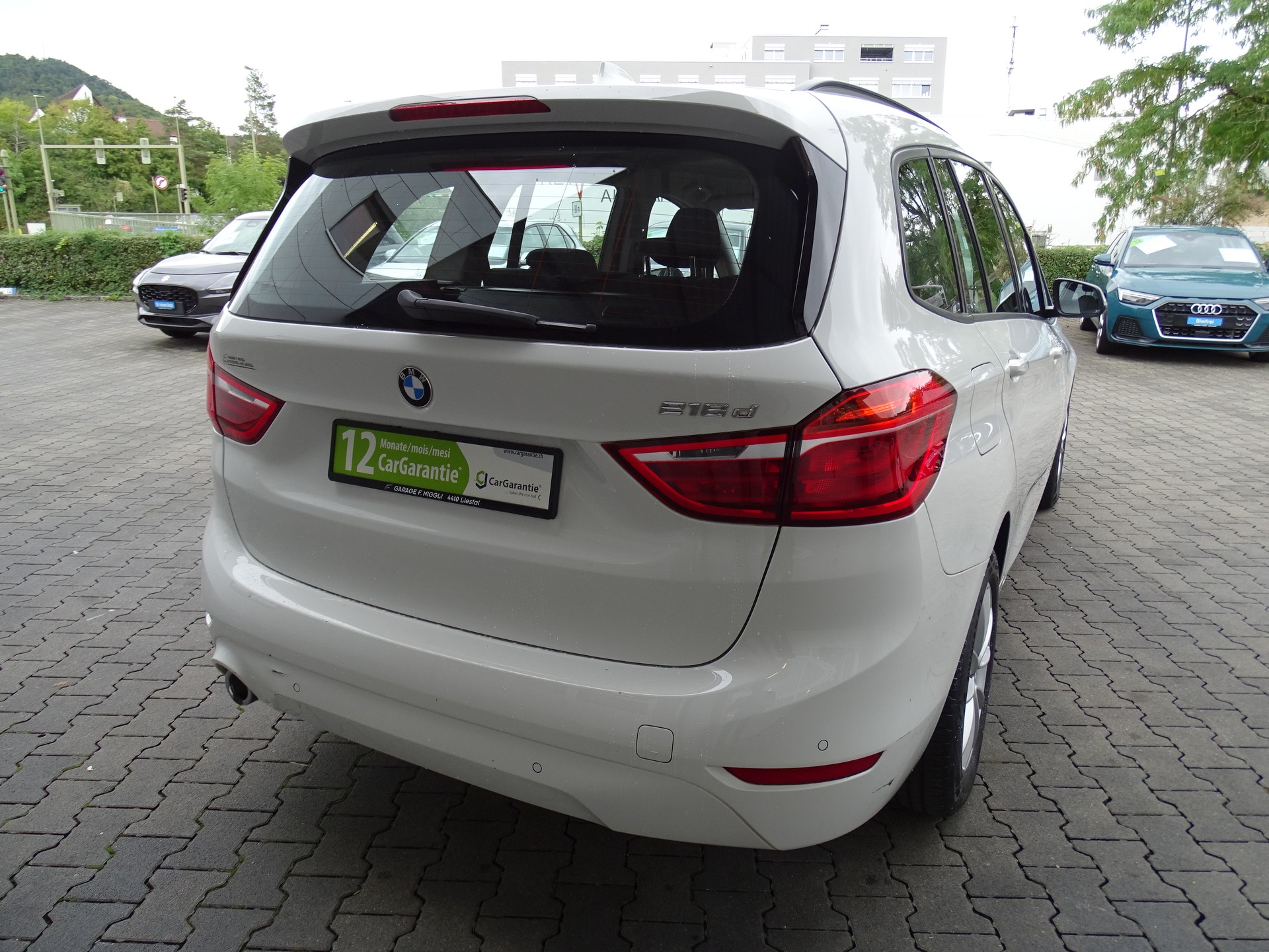 BMW 216d Gran Tourer DKG-image-8